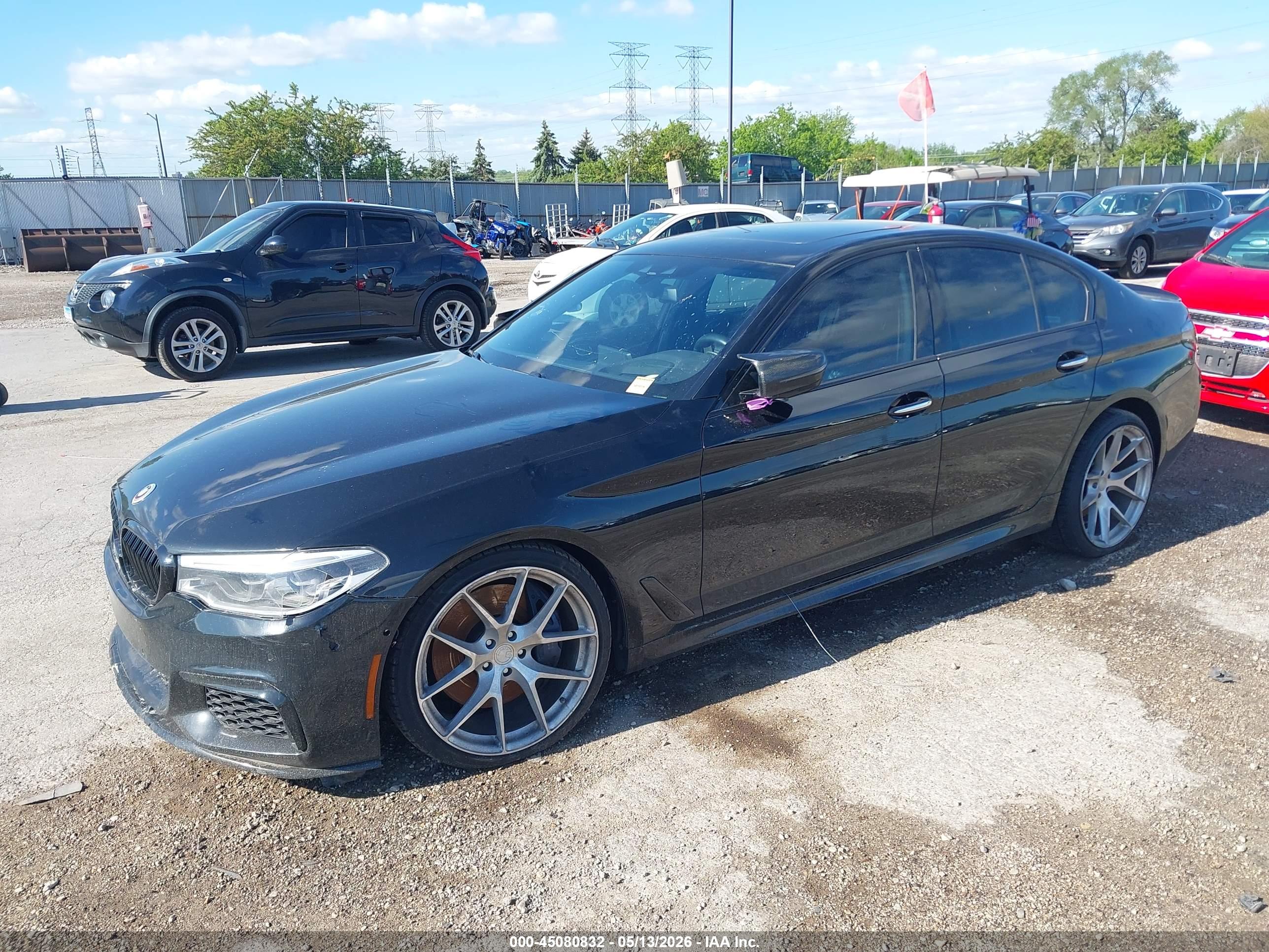 2018 BMW 5er — VIN WBAJB9C57JB035096 — photo 2