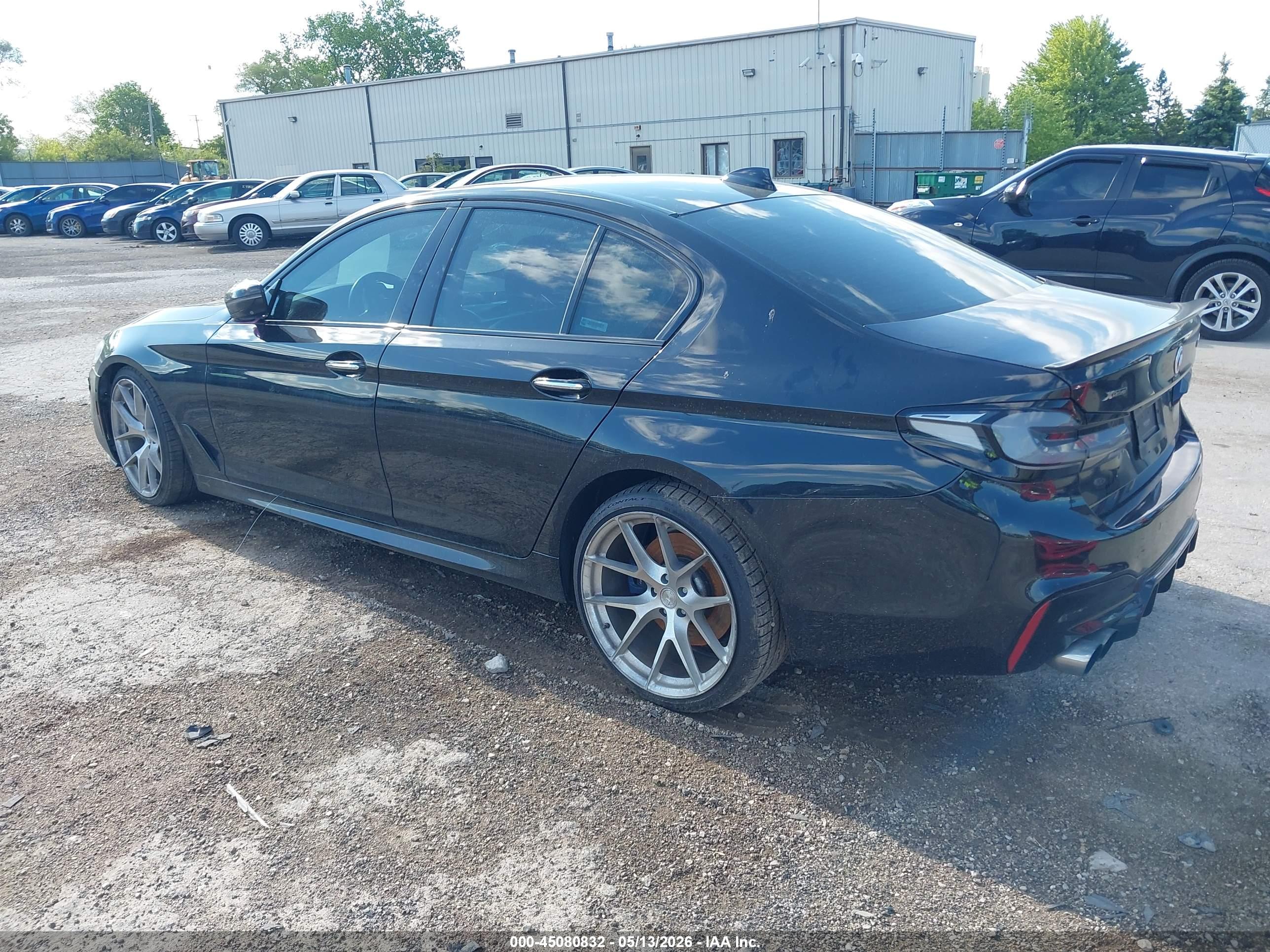 2018 BMW 5er — VIN WBAJB9C57JB035096 — photo 3
