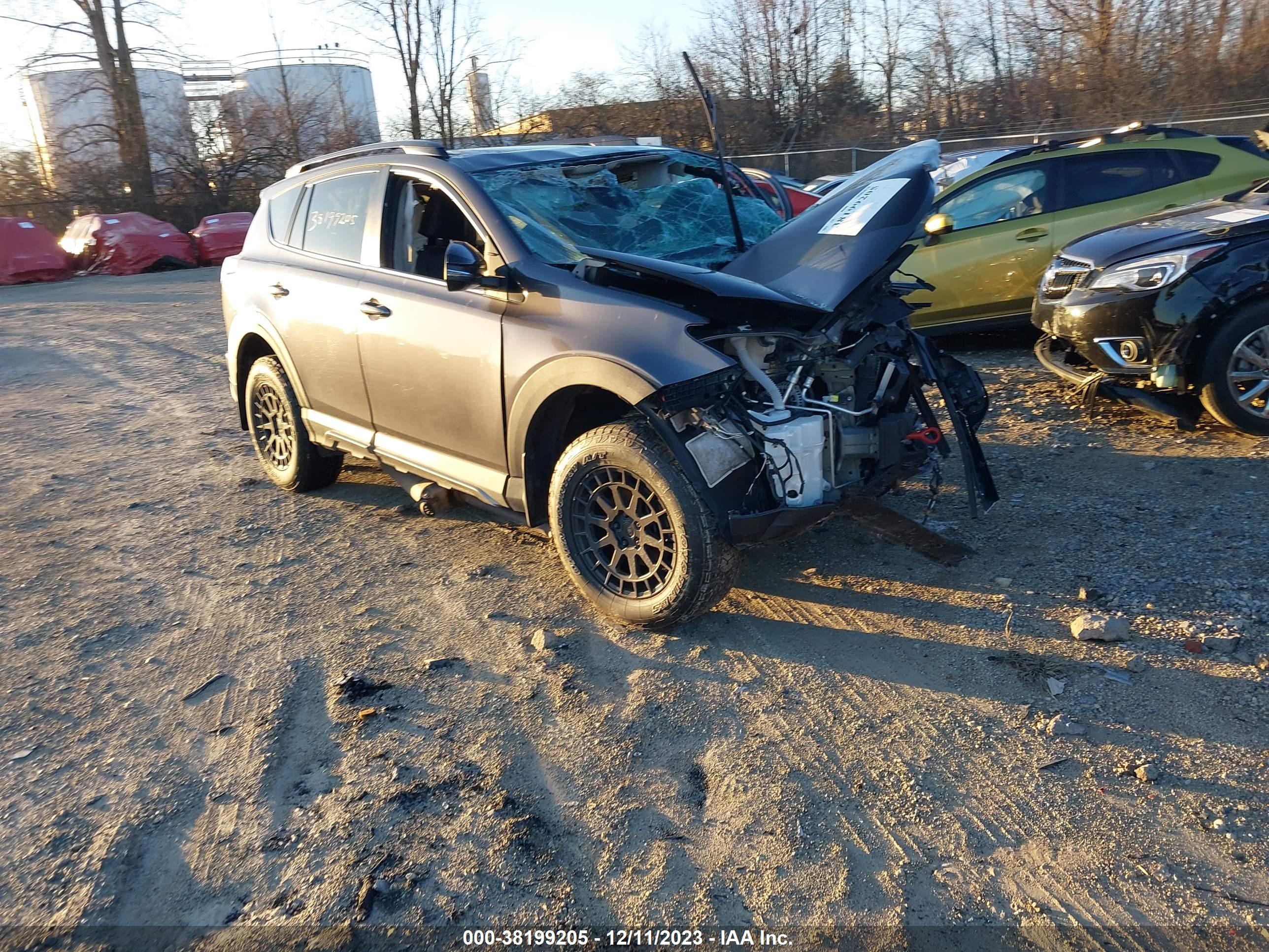 2018 TOYOTA RAV4