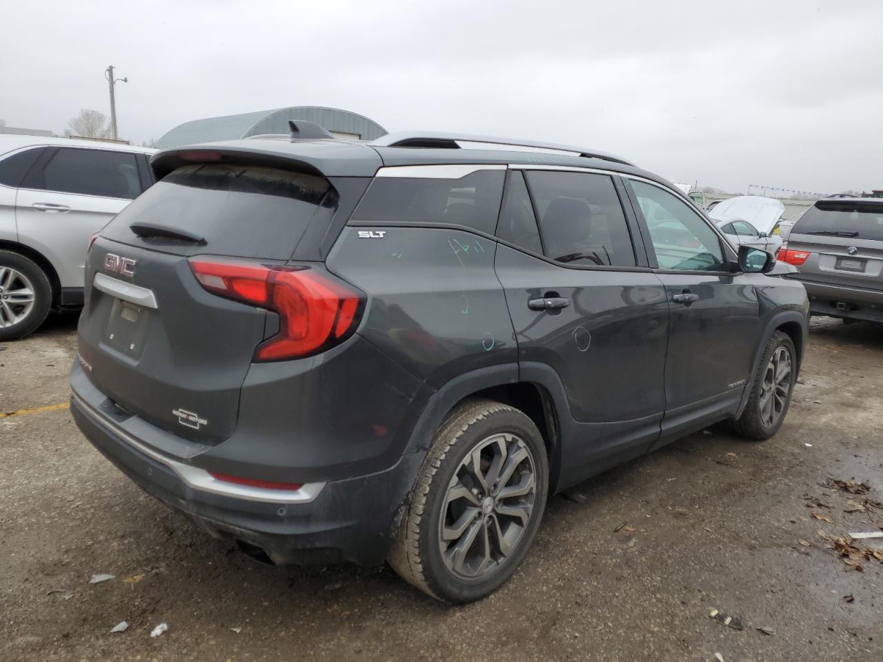 2018 GMC TERRAIN SL — VIN 3GKALPEXXJL209880 — photo 3