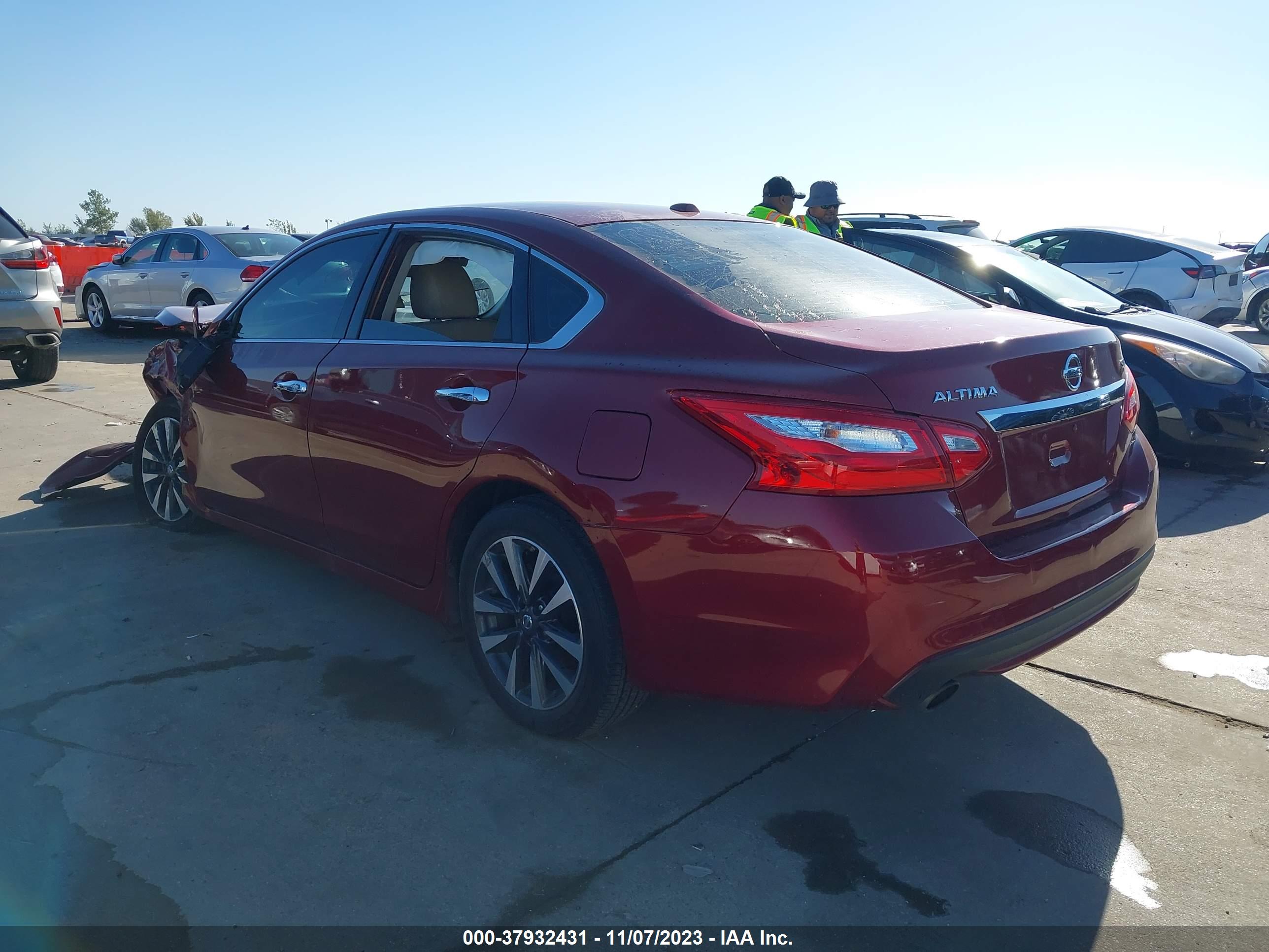 2017 NISSAN ALTIMA — VIN 1N4AL3AP2HC173835 — photo 3