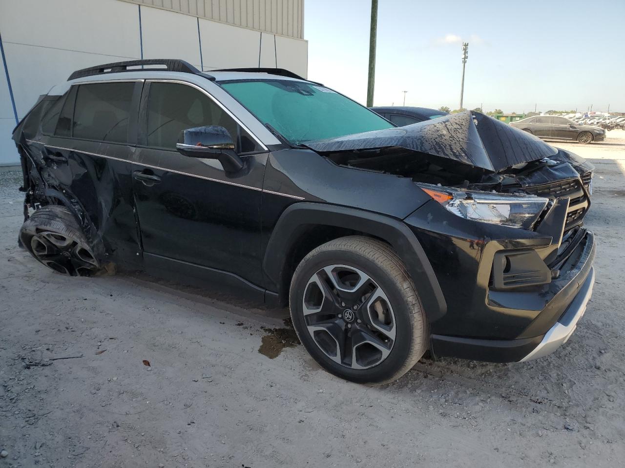 2021 TOYOTA RAV4 ADVEN — VIN 2T3J1RFV7MW238549 — photo 4
