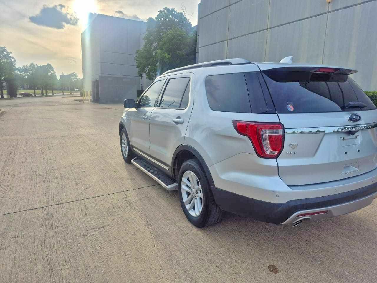 2016 FORD Explorer — VIN 1FM5K7D88GGB20344 — photo 3