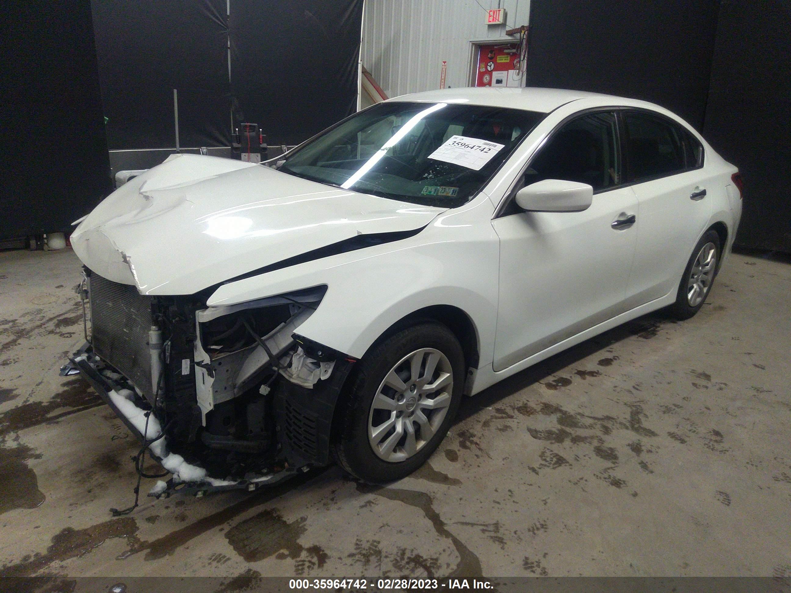 2016 NISSAN ALTIMA — VIN 1N4AL3AP4GC153438 — photo 2