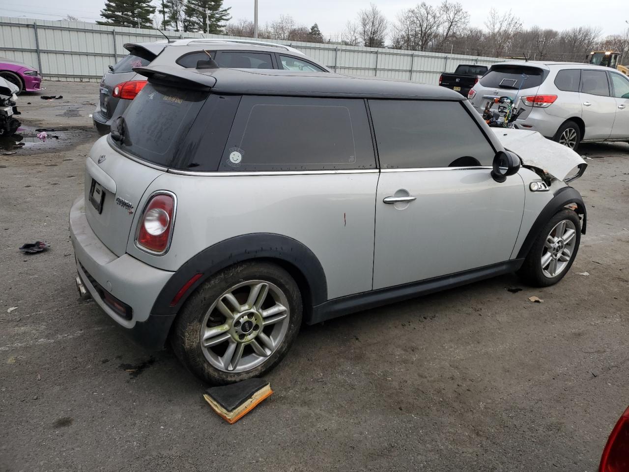 2012 MINI COOPER S — VIN WMWSV3C57CTY28436 — photo 3