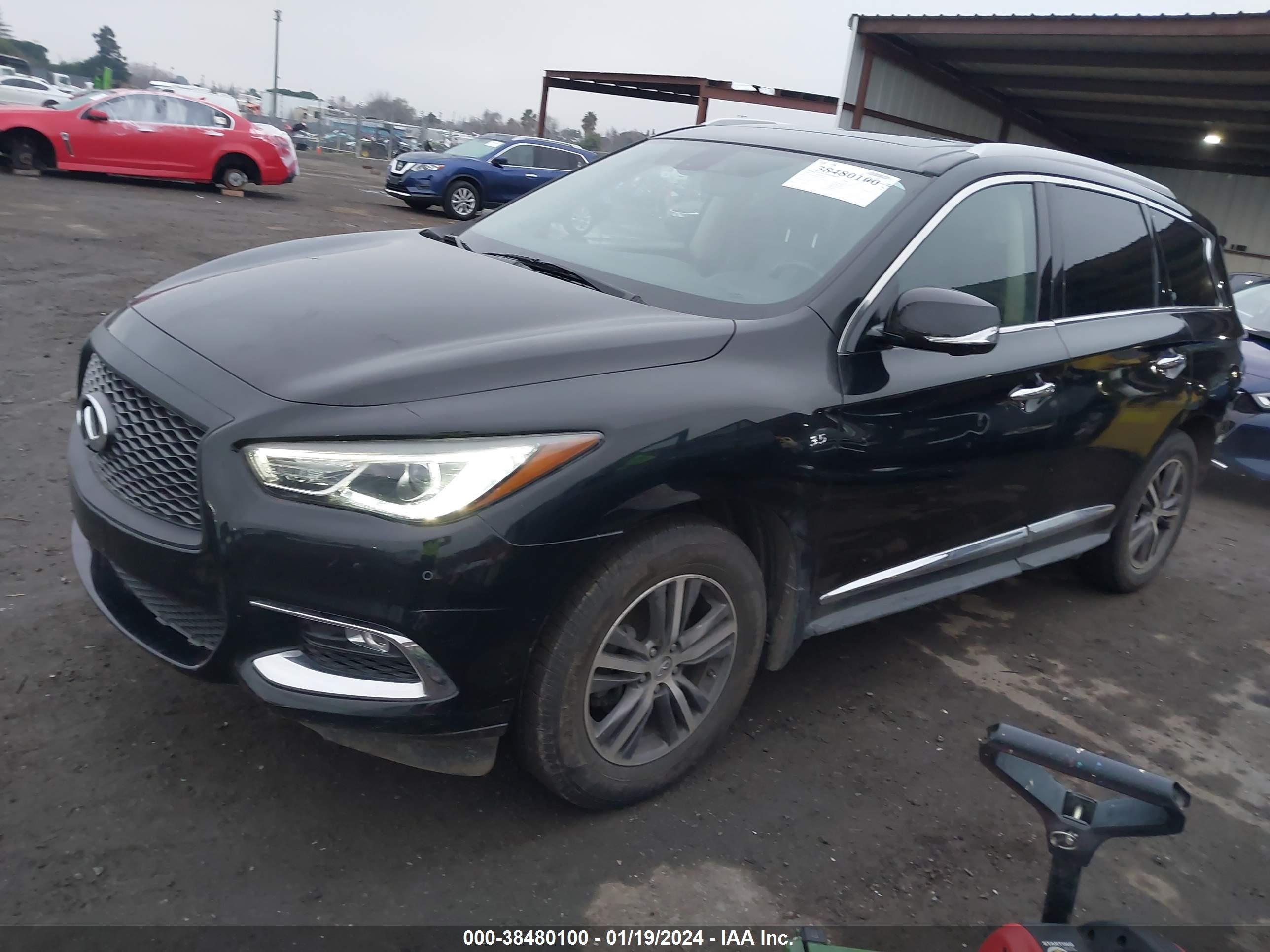2018 INFINITI QX60 — VIN 5N1DL0MNXJC510656 — photo 2