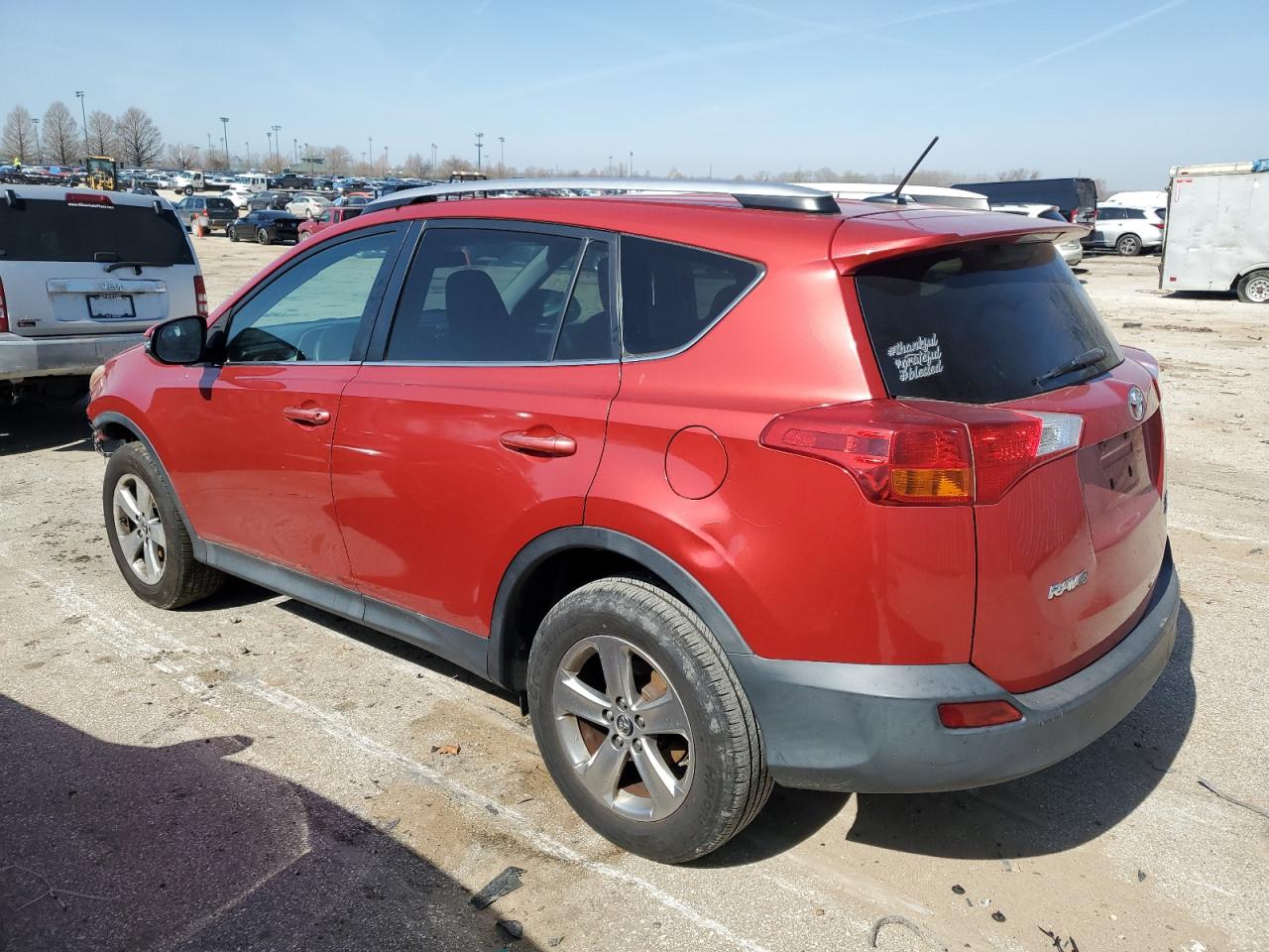2015 TOYOTA RAV4 XLE — VIN 2T3RFREV4FW293243 — photo 2