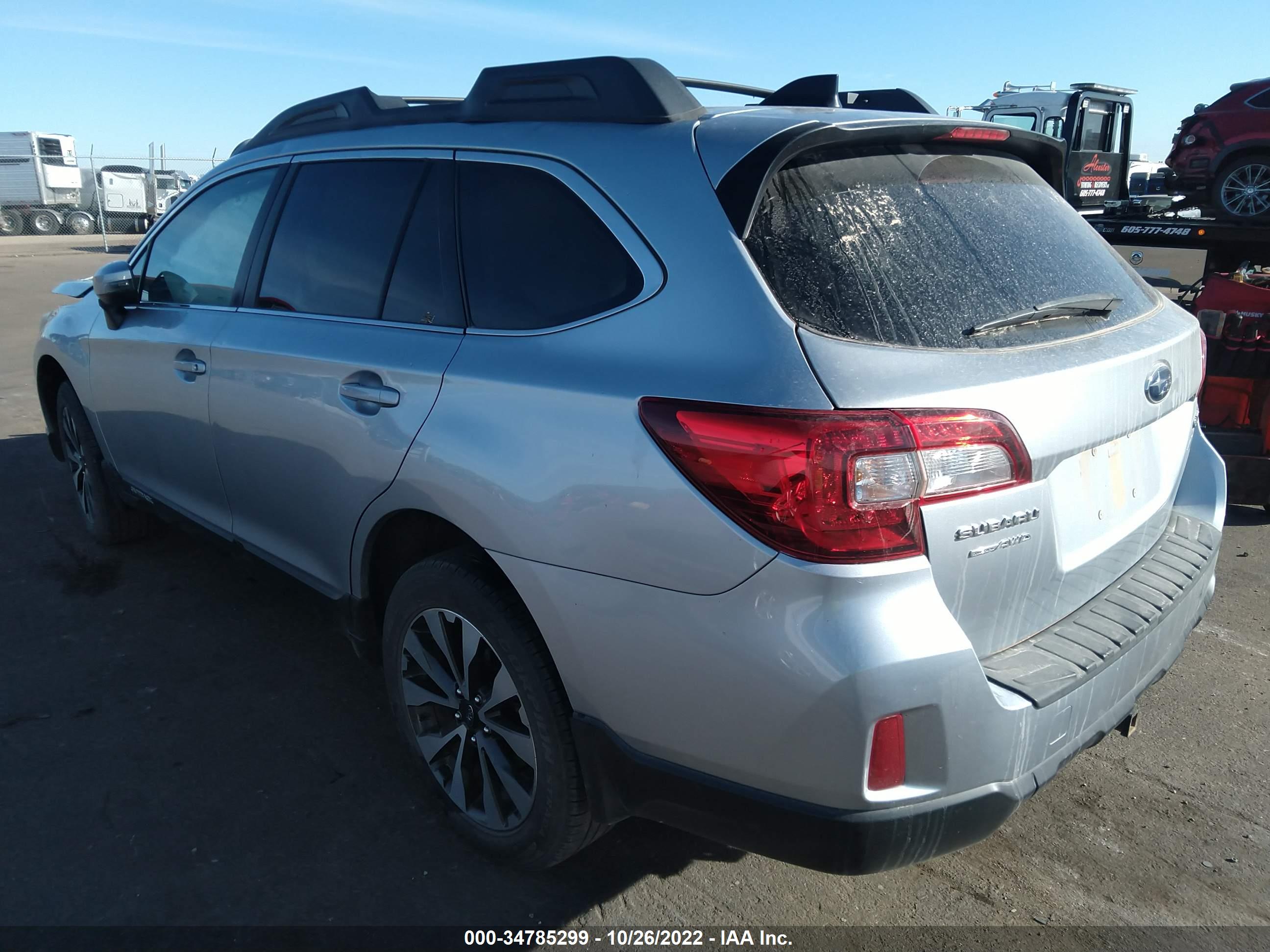 2016 SUBARU Outback — VIN 4S4BSBNC4G3303627 — photo 3