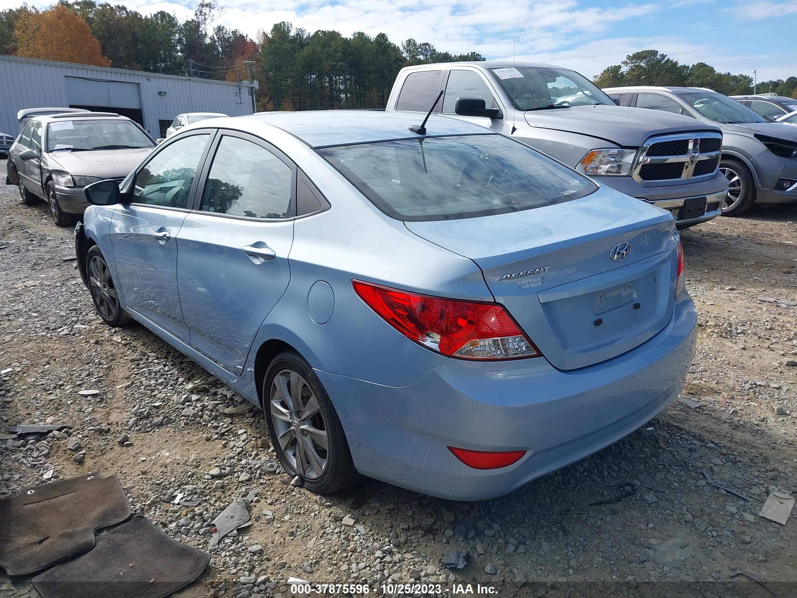 2012 HYUNDAI ACCENT — VIN KMHCU4AE4CU097294 — photo 3