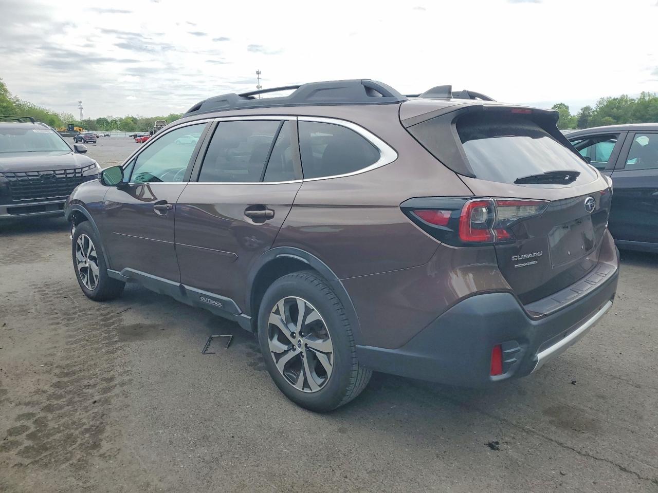 2020 SUBARU Outback — VIN 4S4BTANCXL3205347 — photo 2