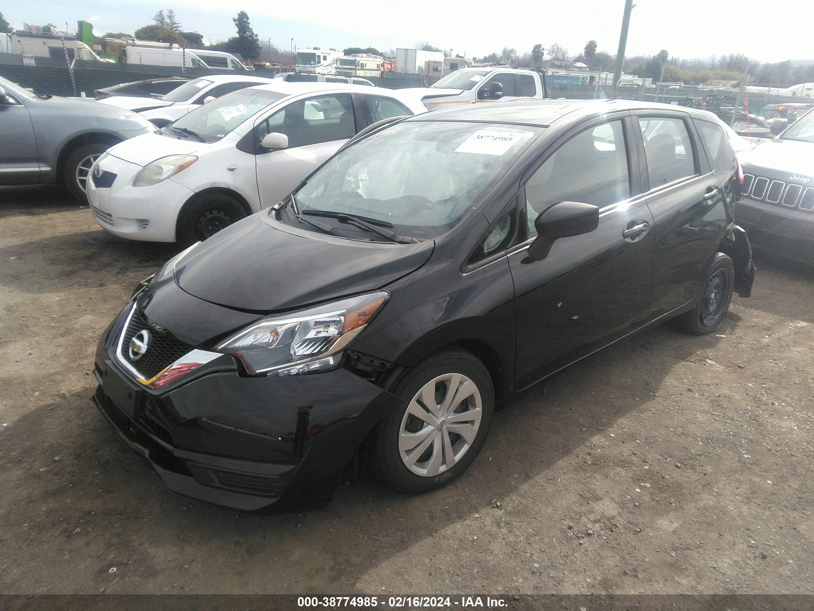 2019 NISSAN VERSA NOTE — VIN 3N1CE2CPXKL359397 — photo 2