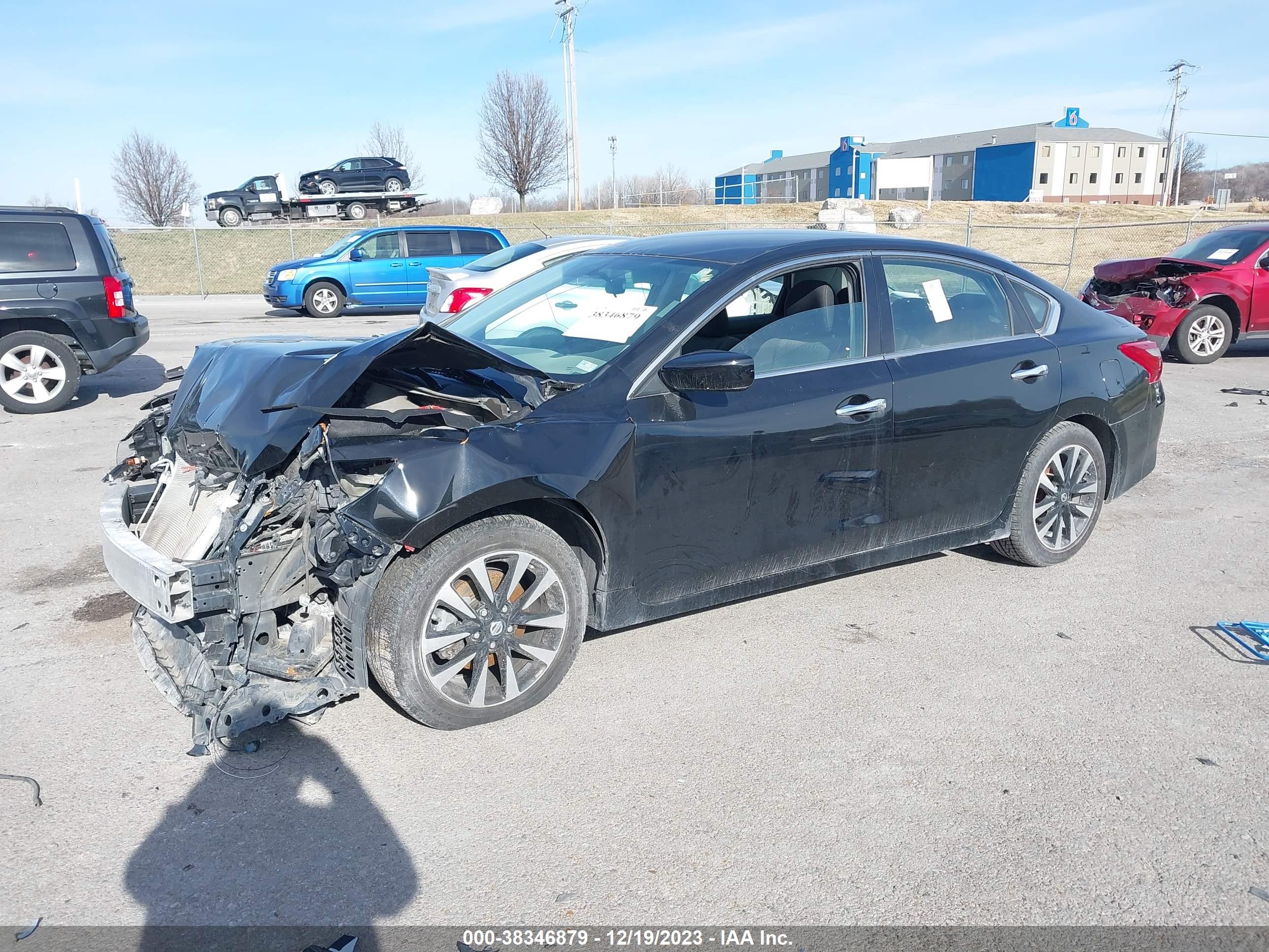 2018 NISSAN ALTIMA — VIN 1N4AL3AP2JC264139 — photo 2