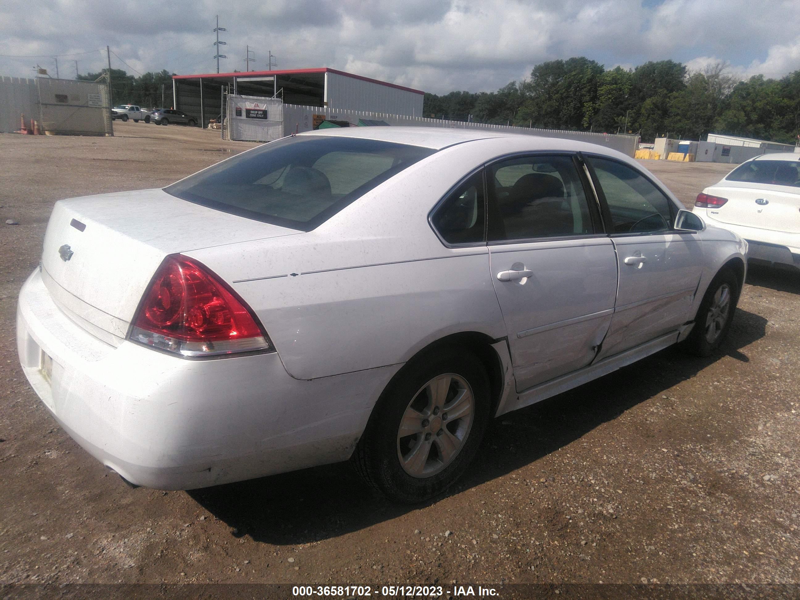 2012 CHEVROLET IMPALA — VIN 2G1WF5E3XC1223530 — photo 4