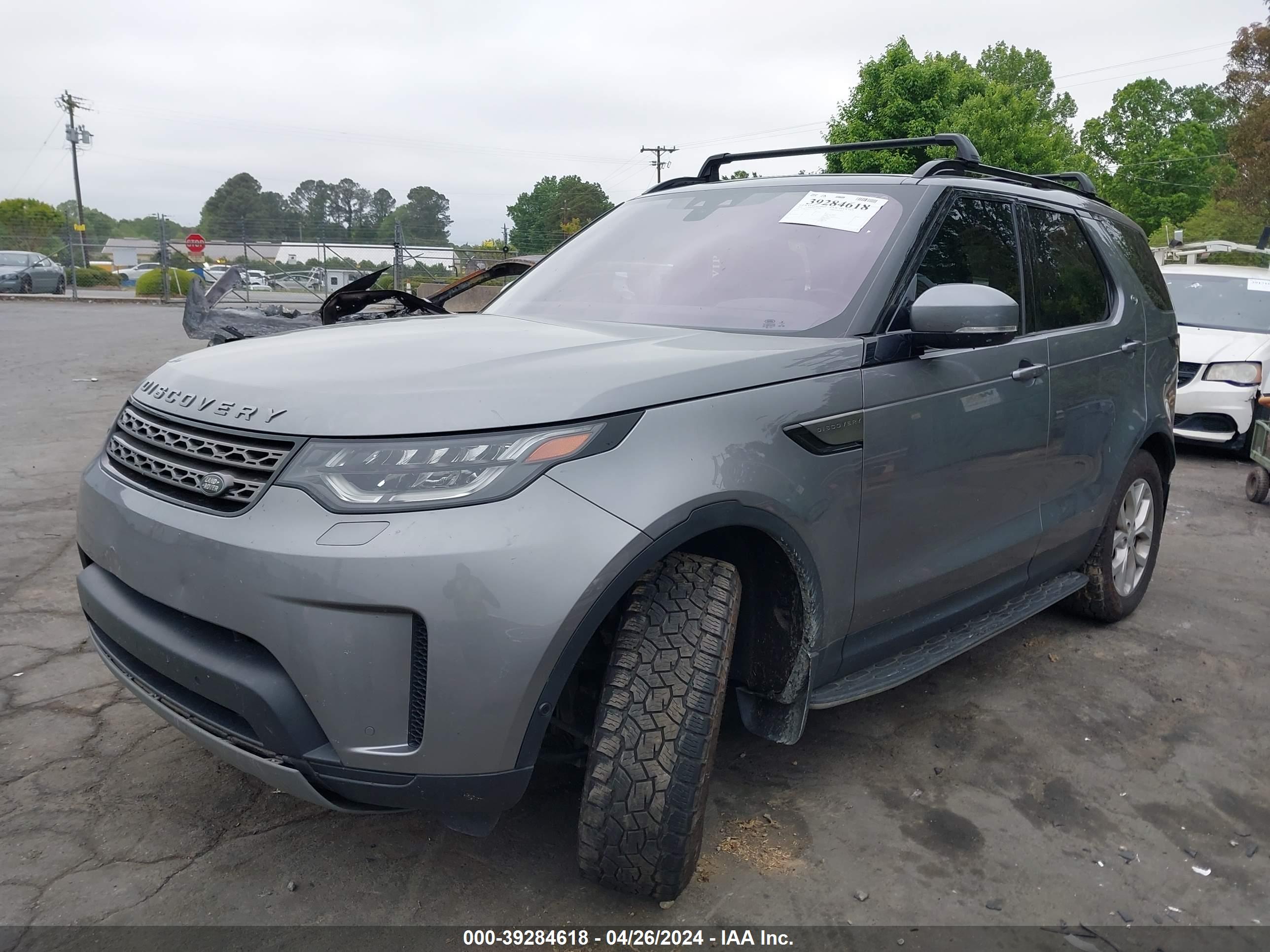 2020 LAND ROVER DISCOVERY — VIN SALRG2RV2L2425251 — photo 2