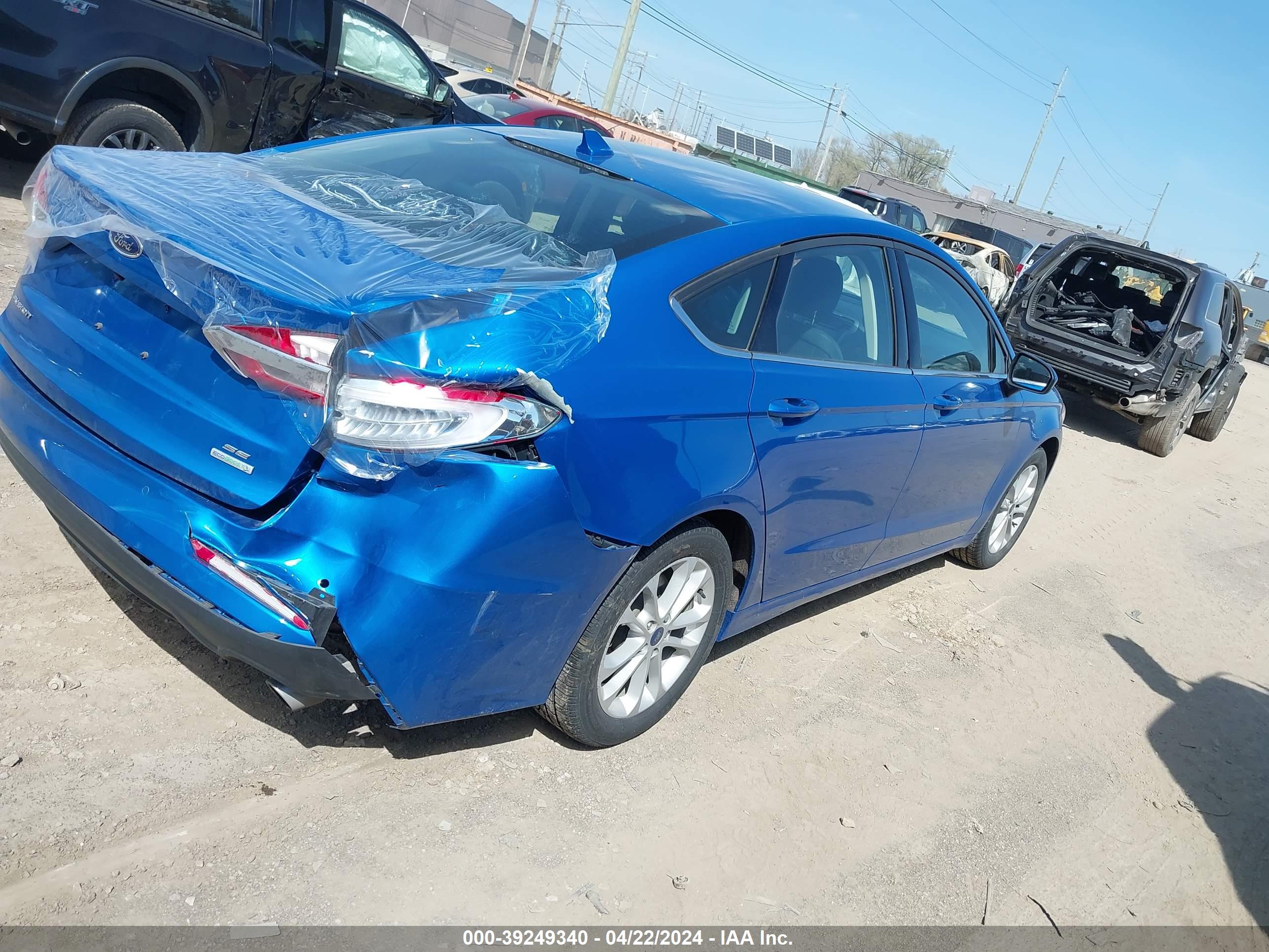2020 FORD FUSION — VIN 3FA6P0HD3LR218103 — photo 4