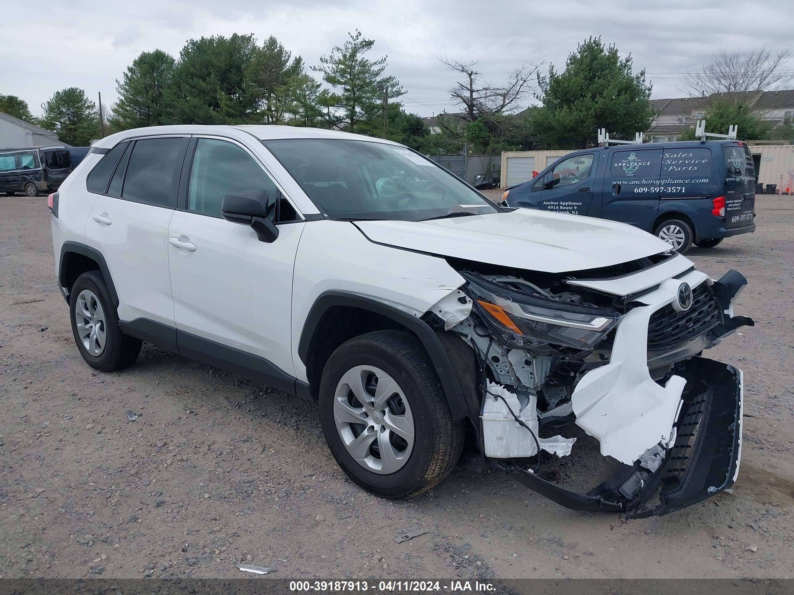 2023 TOYOTA RAV4 — VIN 2T3H1RFV5PC226887 — photo 1 of 16