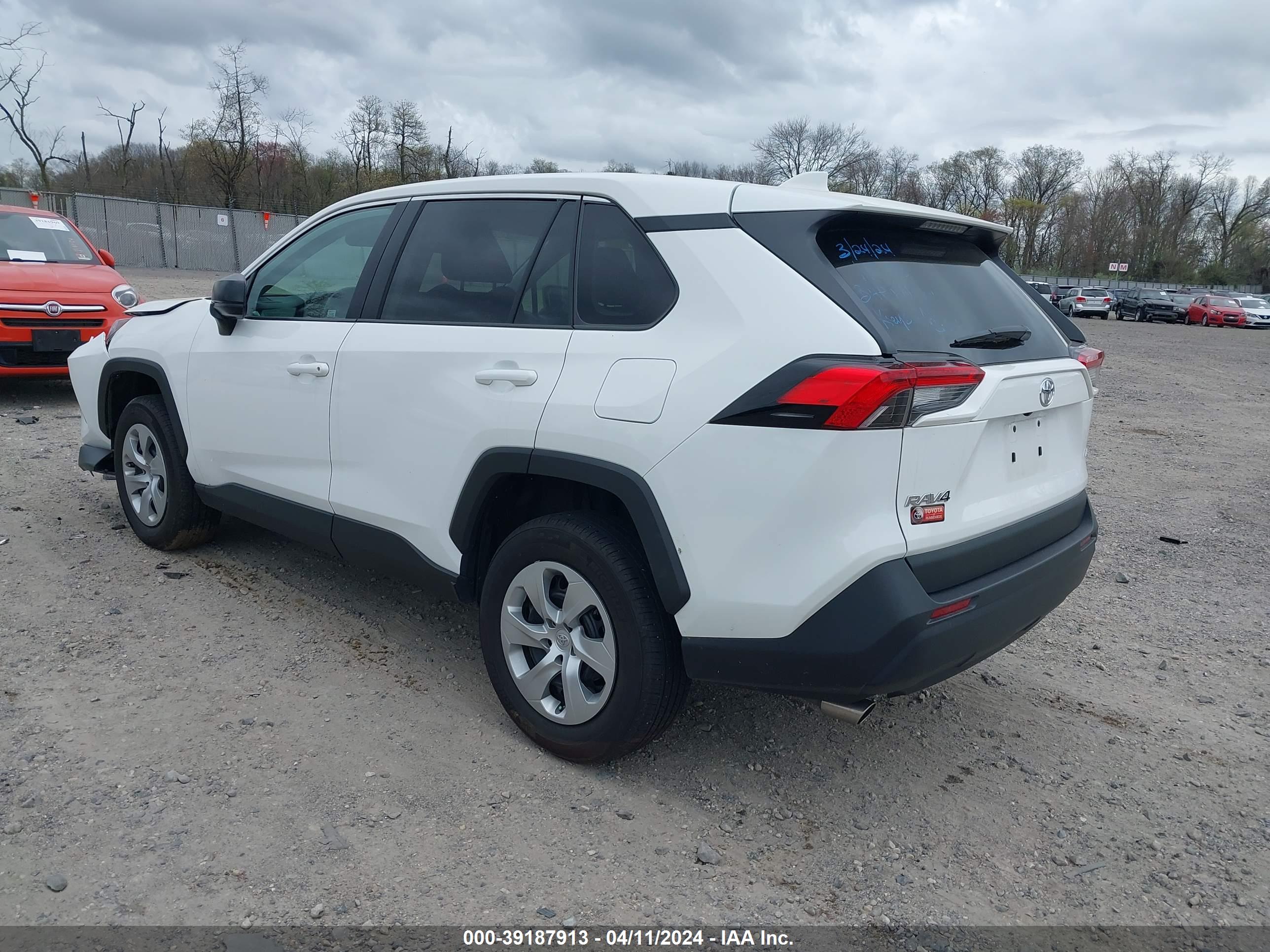 2023 TOYOTA RAV4 — VIN 2T3H1RFV5PC226887 — photo 3