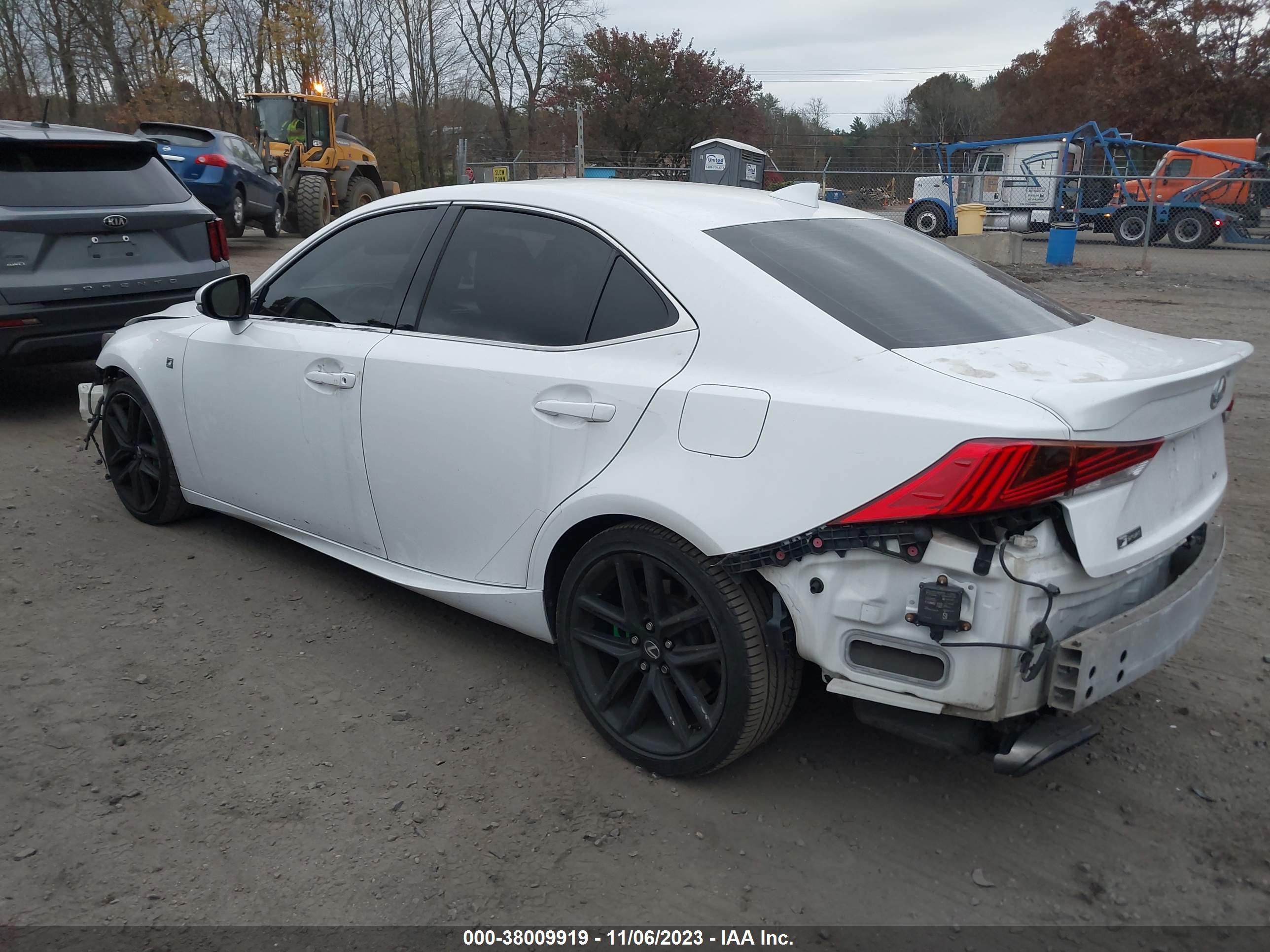 2017 LEXUS IS 350 — VIN JTHCE1D28H5013057 — photo 3