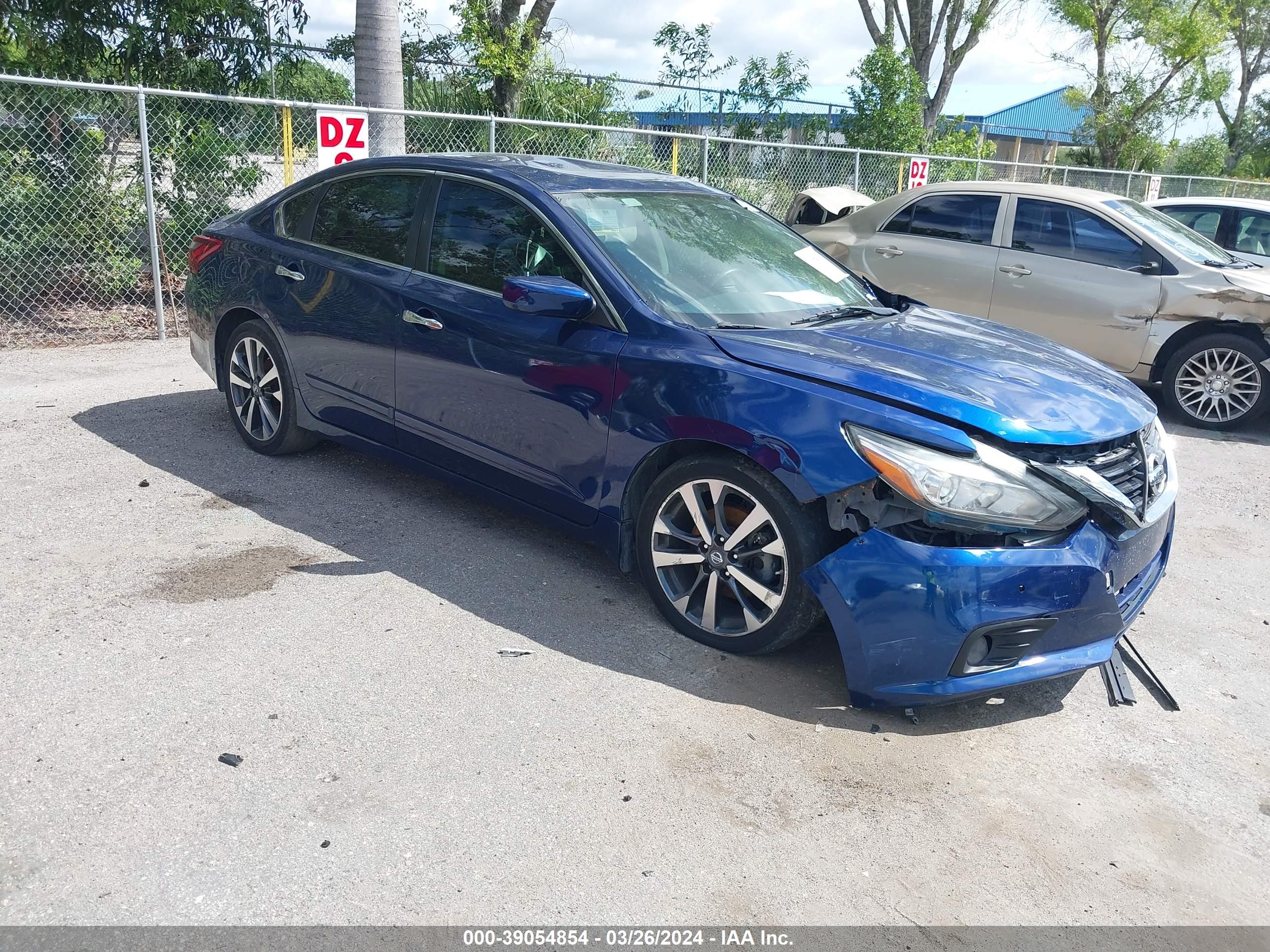 2017 NISSAN ALTIMA