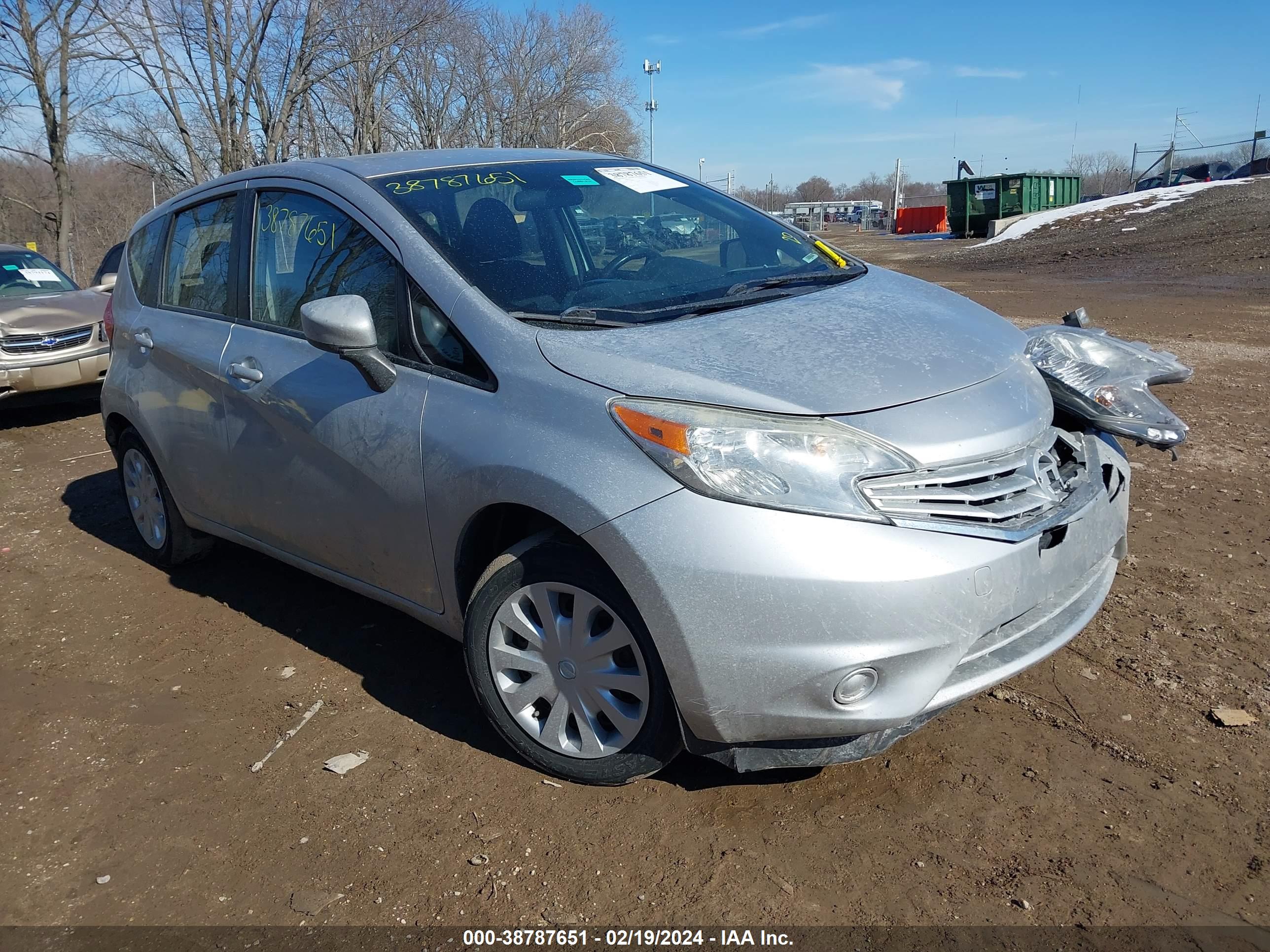 2016 NISSAN VERSA NOTE — VIN 3N1CE2CP5GL366488 — photo 1 of 11