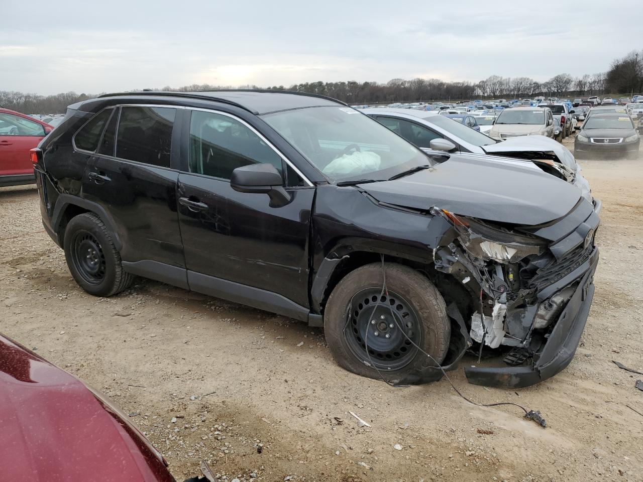 2019 TOYOTA RAV4 LE — VIN 2T3F1RFV1KC037184 — photo 4