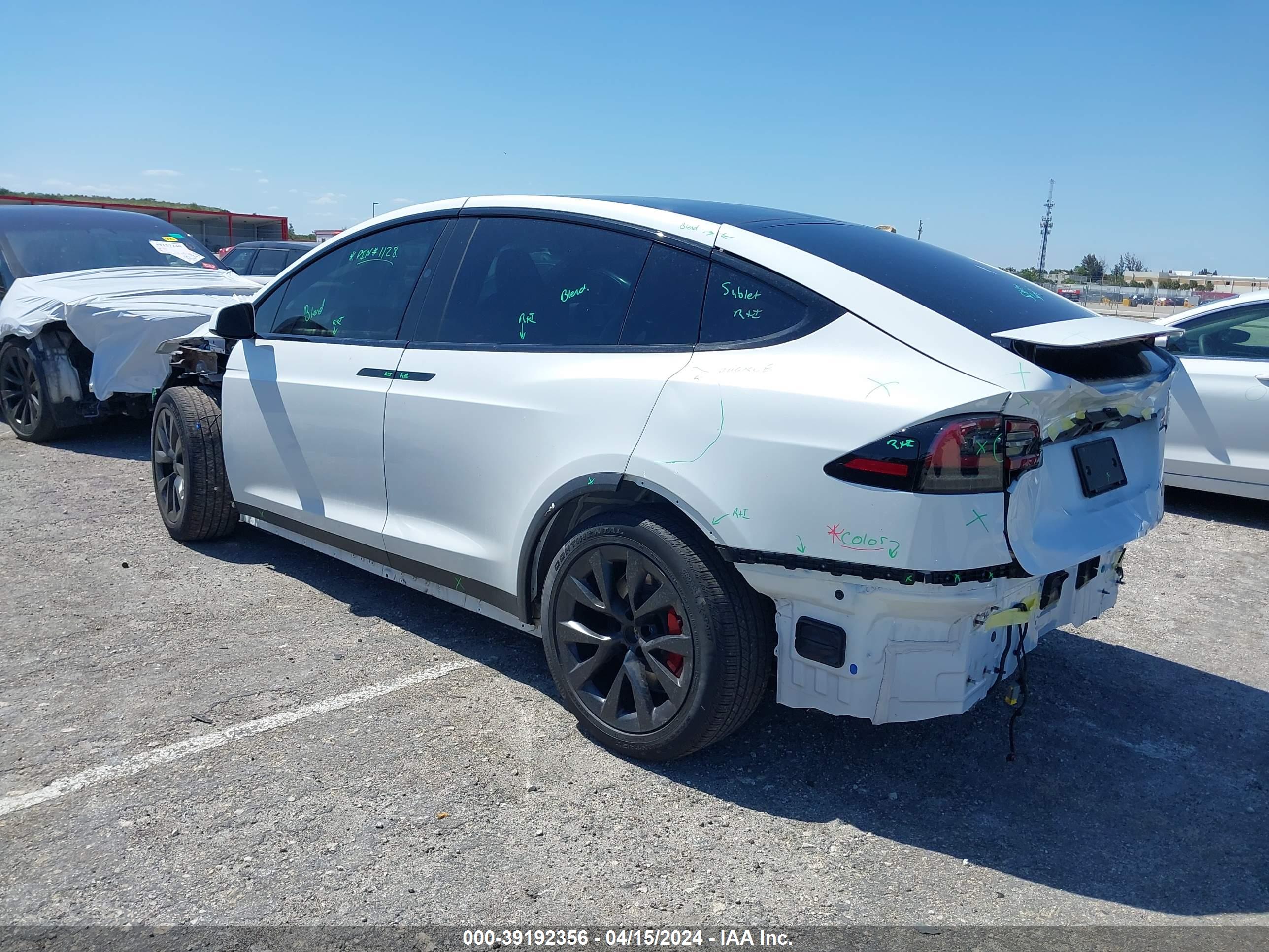2023 TESLA MODEL X — VIN 7SAXCBE63PF404410 — photo 3