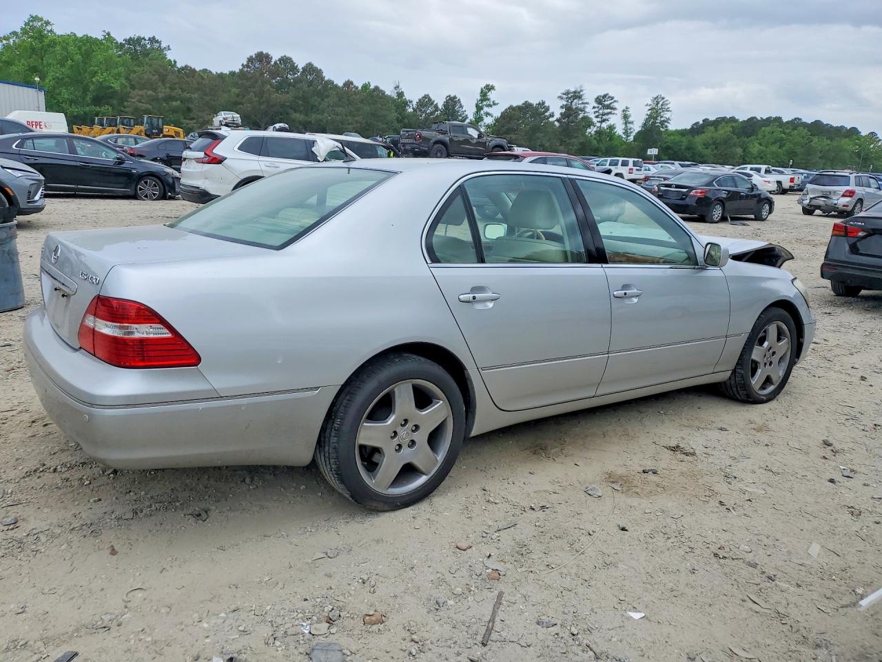 2005 LEXUS LS — VIN JTHBN36F555007512 — photo 3