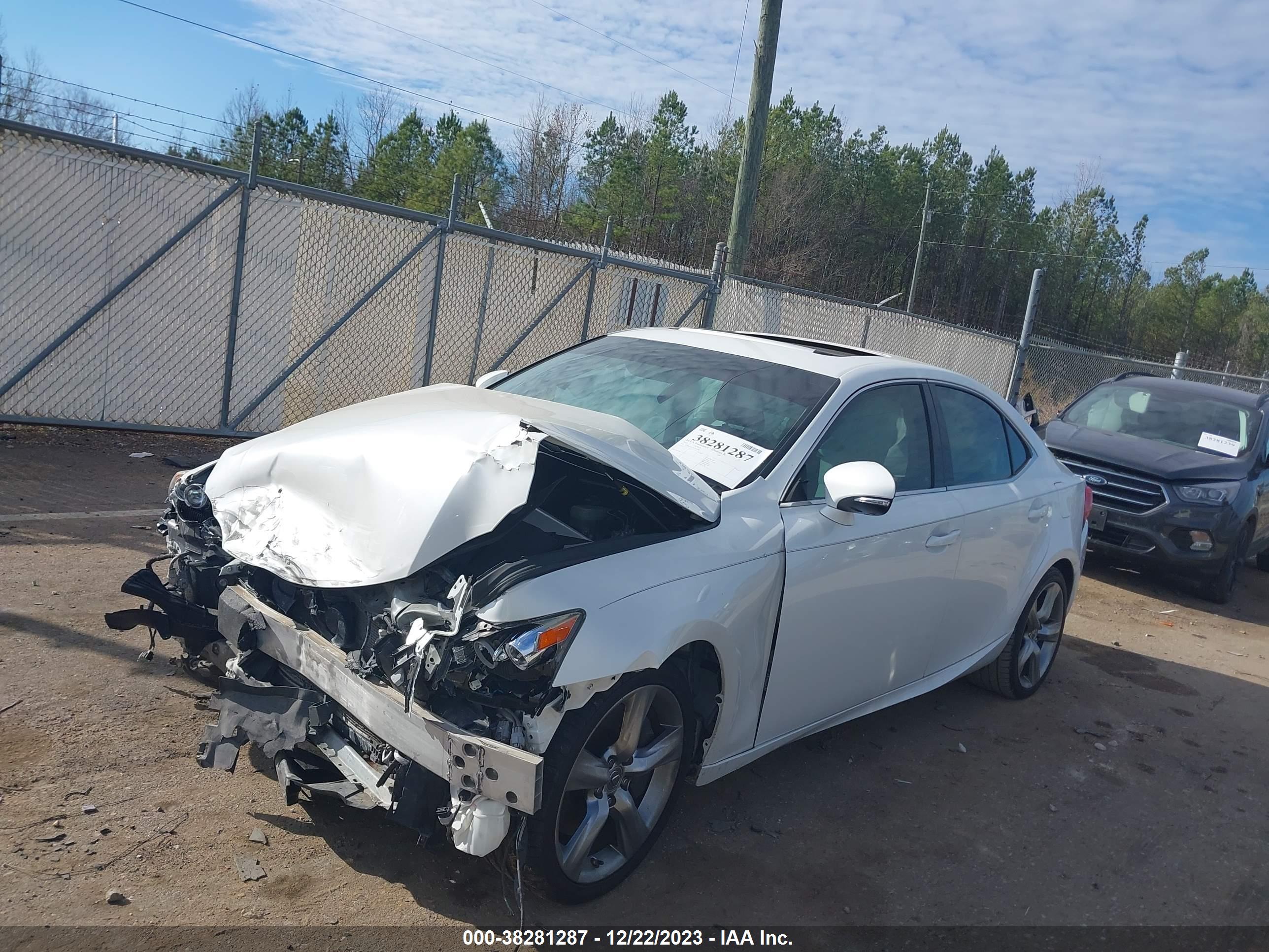 2014 LEXUS IS 350 — VIN JTHBE1D27E5004308 — photo 2