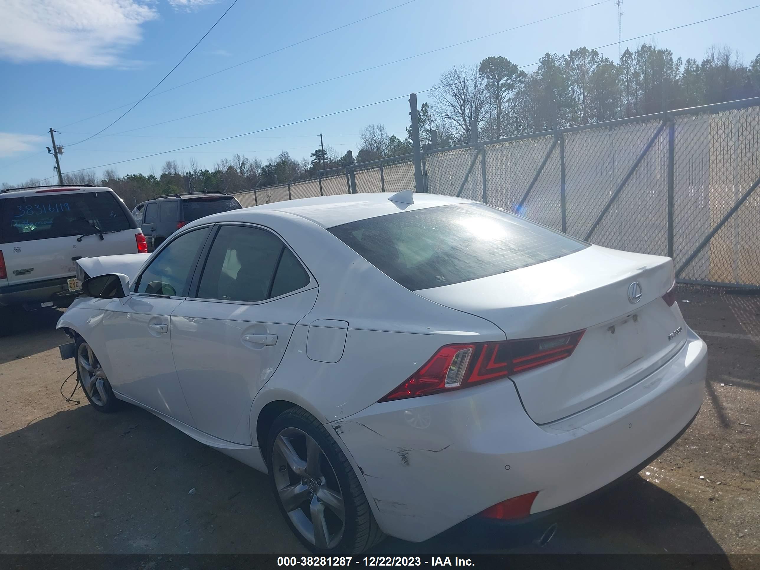 2014 LEXUS IS 350 — VIN JTHBE1D27E5004308 — photo 3
