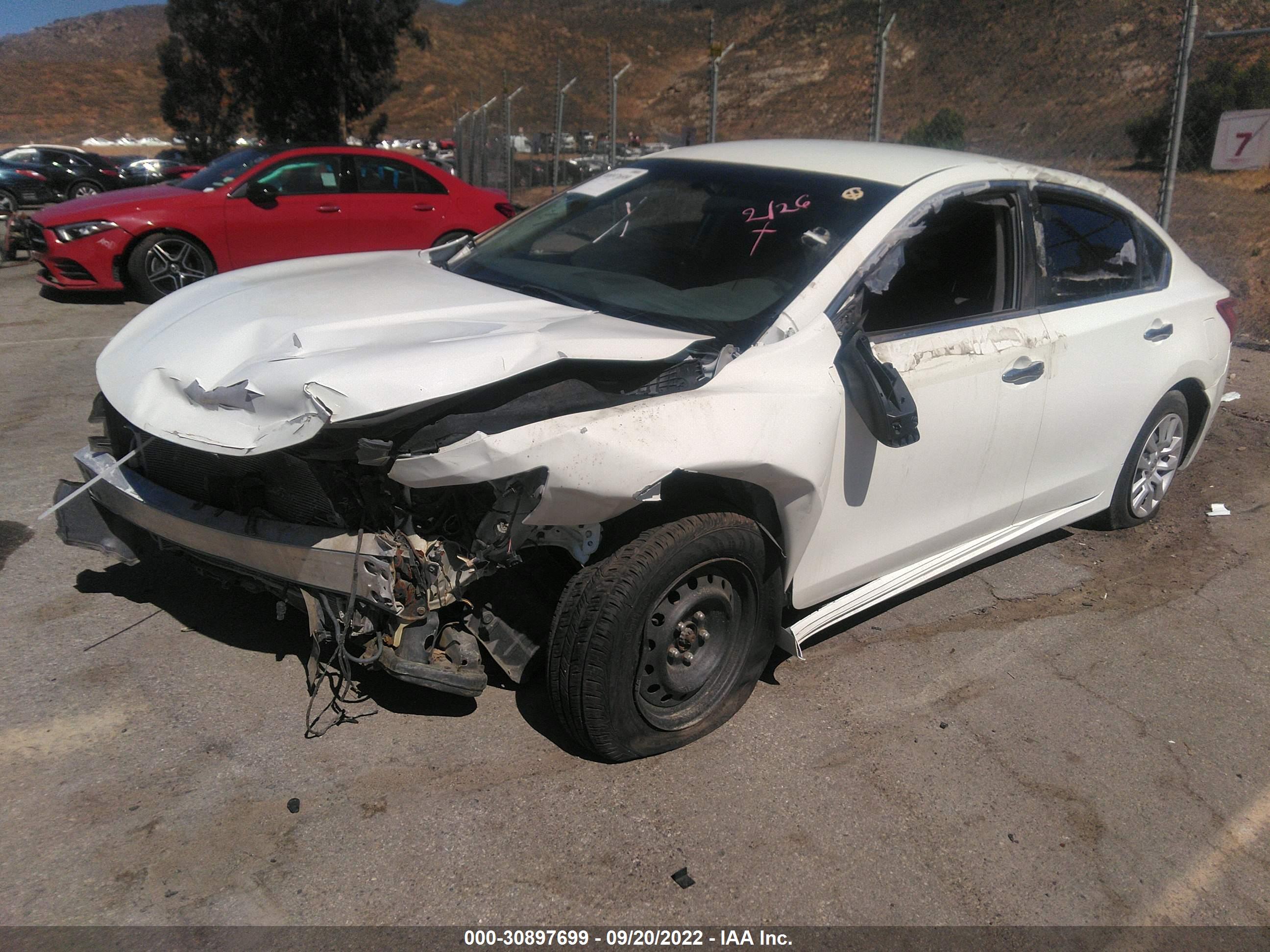 2016 NISSAN ALTIMA — VIN 1N4AL3AP5GC226400 — photo 2