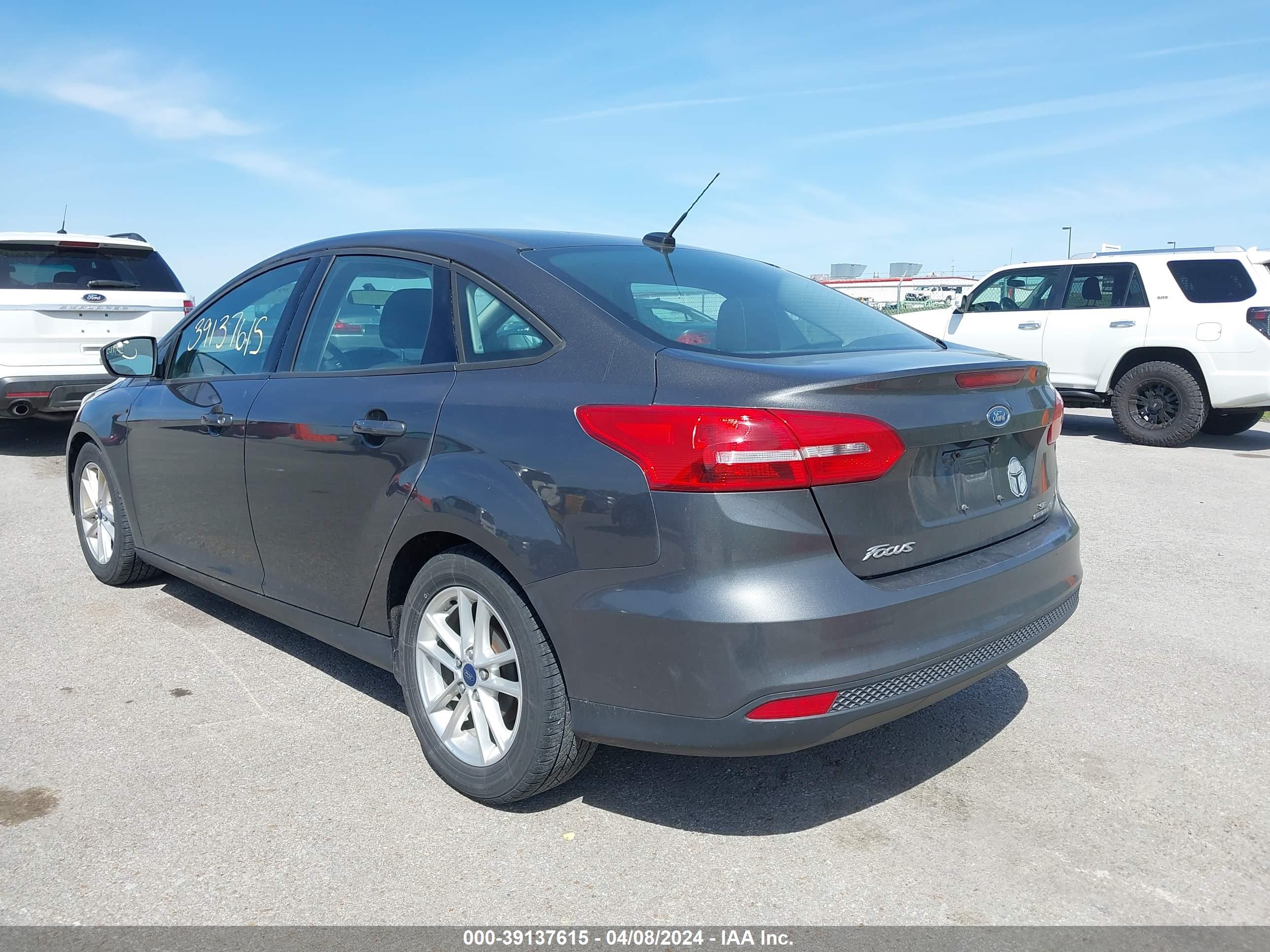 2016 FORD FOCUS — VIN 1FADP3F23GL318331 — photo 3
