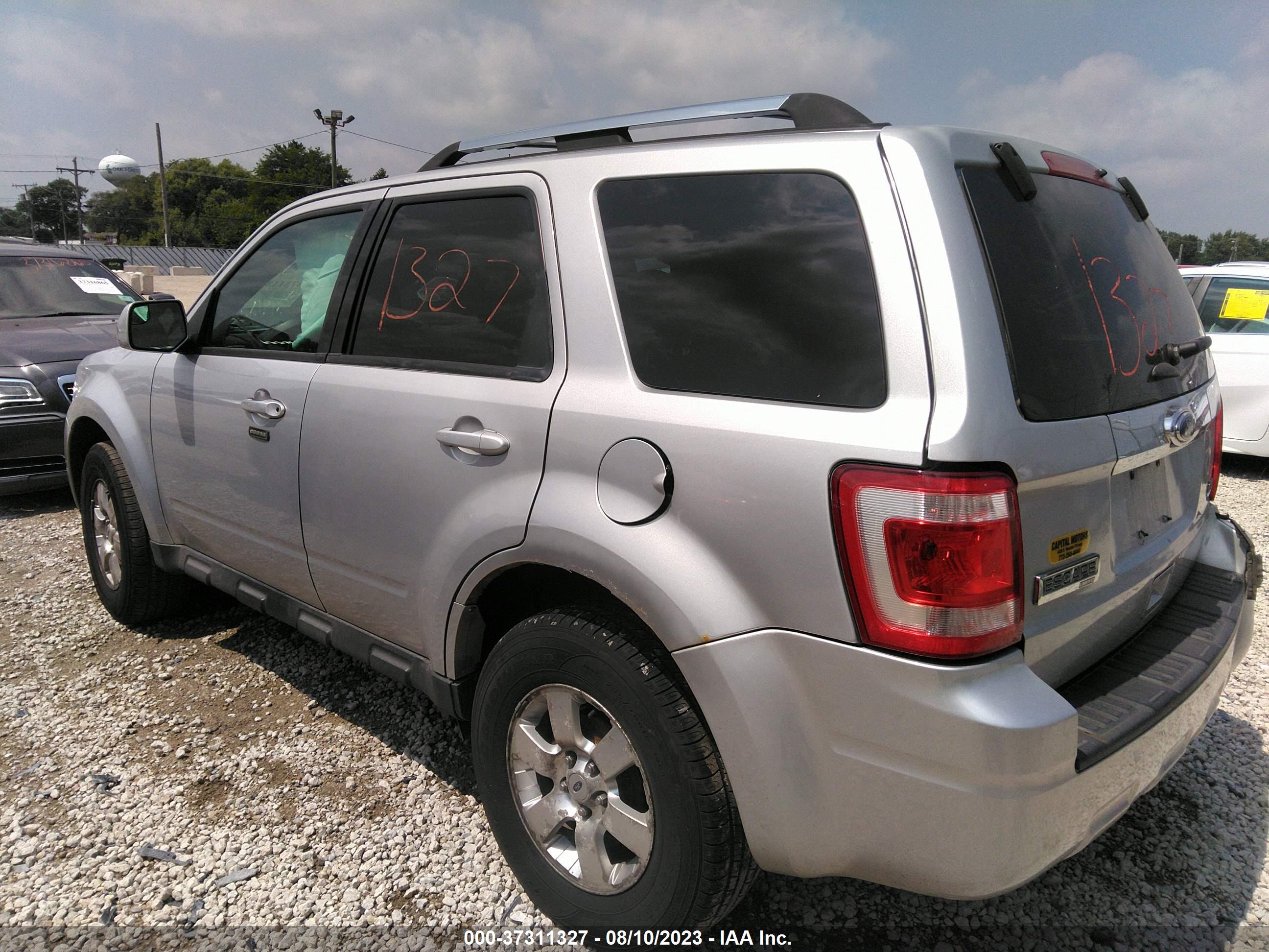 2011 FORD ESCAPE — VIN 1FMCU9EG3BKC03141 — photo 3