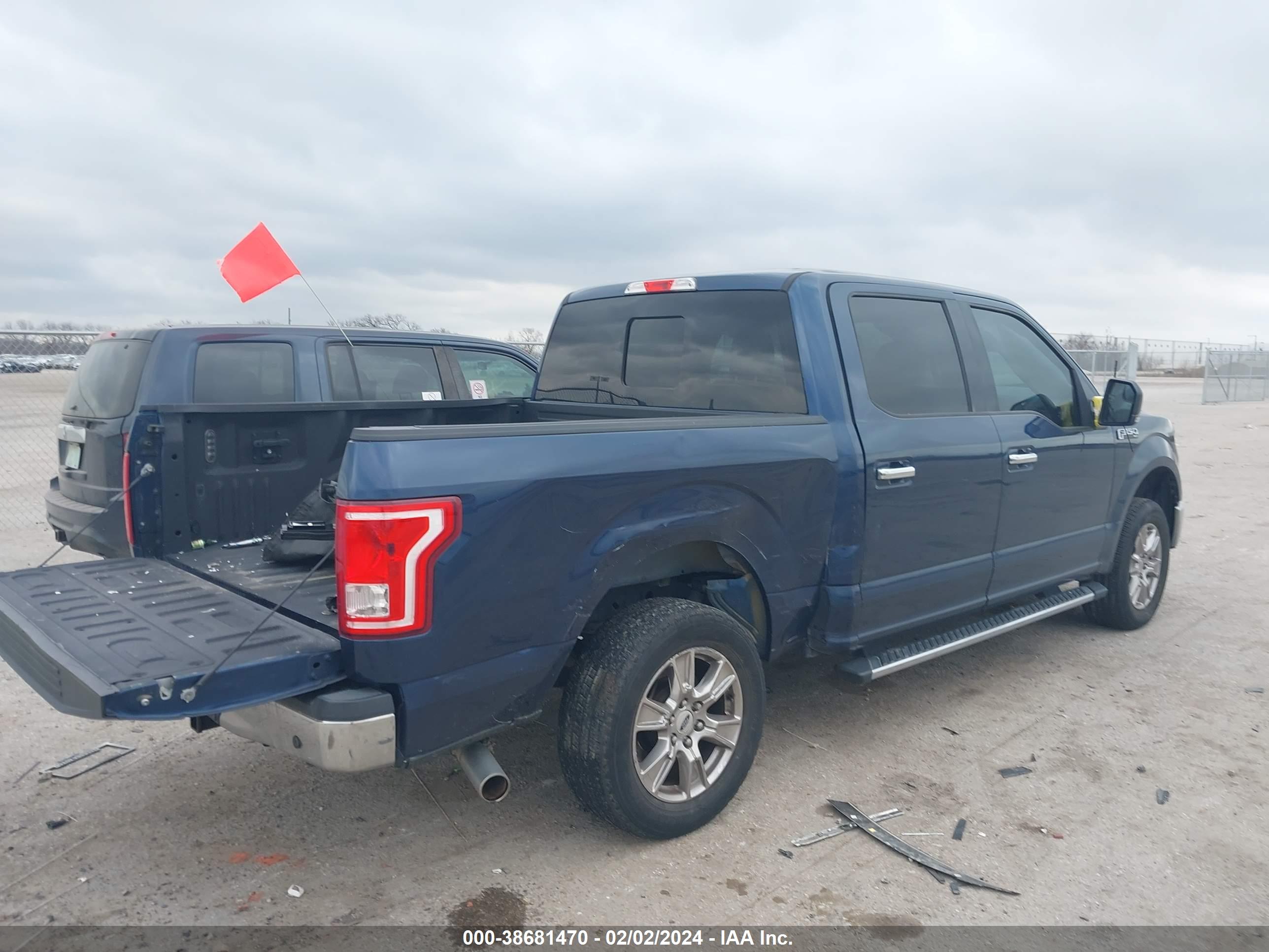 2016 FORD F-150 — VIN 1FTEW1CF6GKE01870 — photo 4