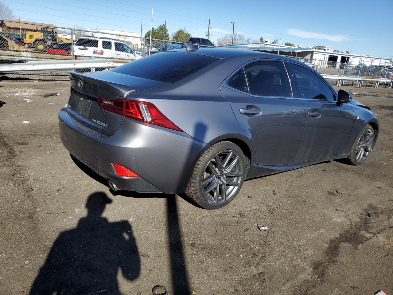 2015 LEXUS IS 350 — VIN JTHCE1D27F5009868 — photo 3