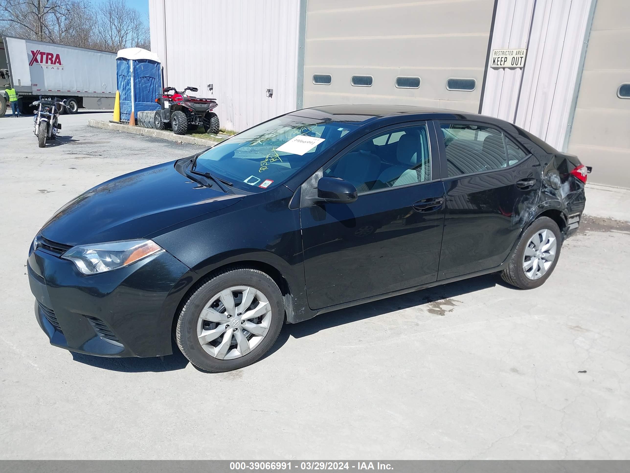 2014 TOYOTA COROLLA — VIN 2T1BURHE2EC208203 — photo 2