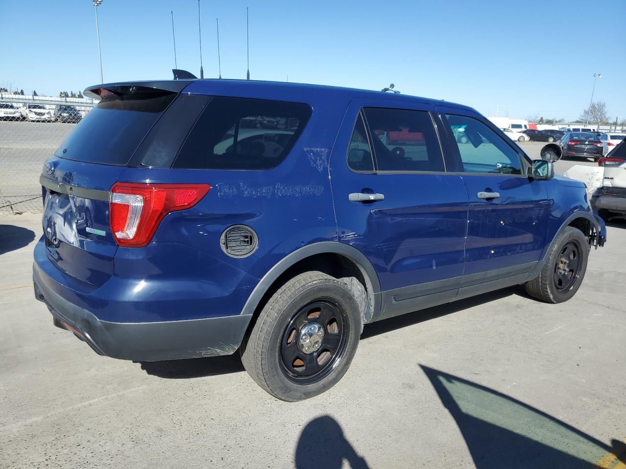 2016 FORD EXPLORER P — VIN 1FM5K8AT5GGA19549 — photo 3