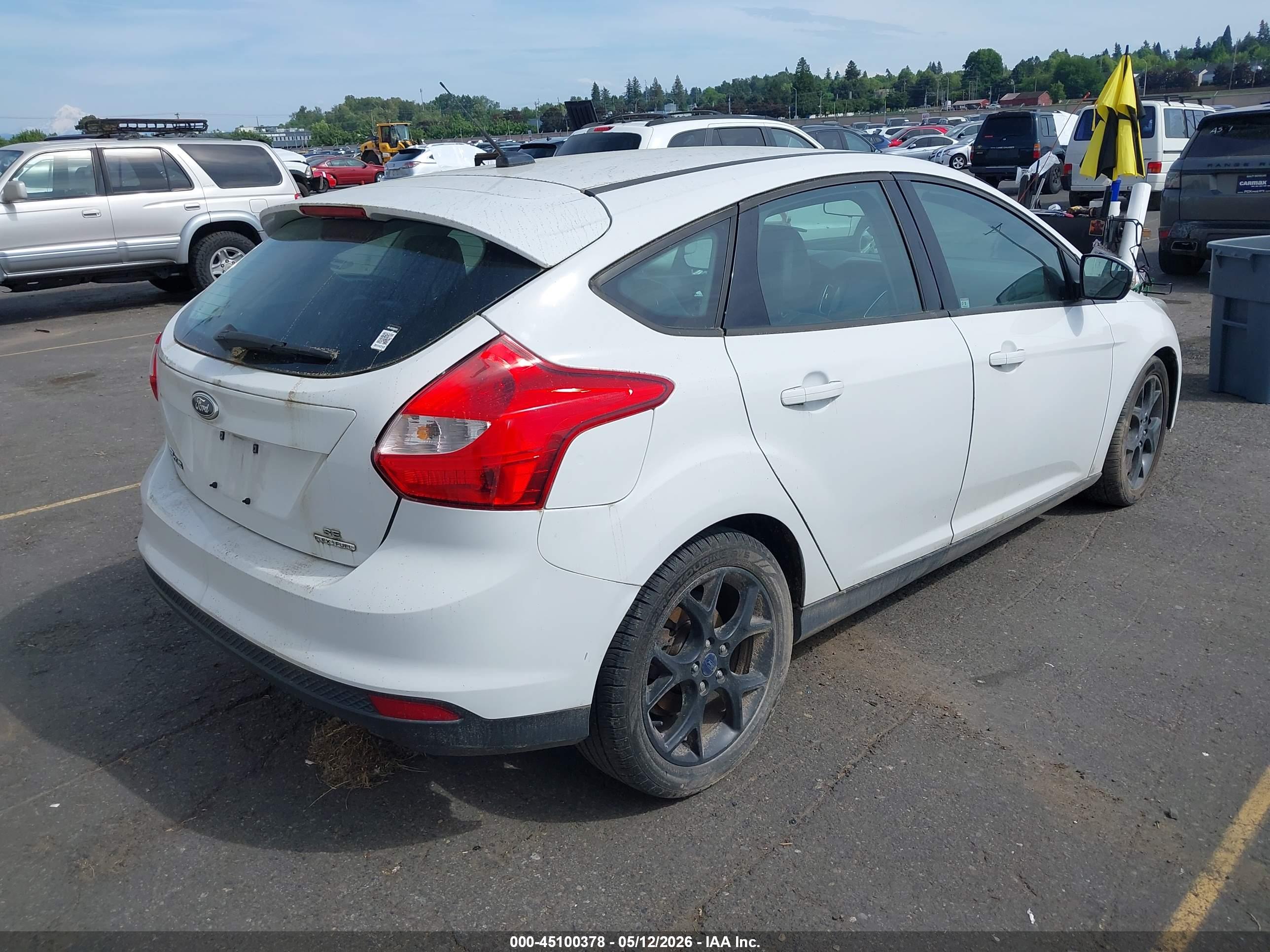 2013 FORD Focus — VIN 1FADP3K25DL214179 — photo 4