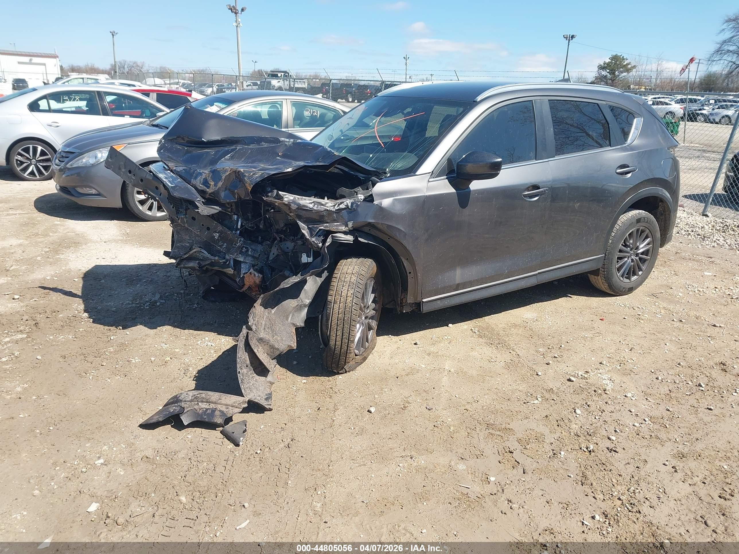 2021 MAZDA CX-5 — VIN JM3KFACM1M0328052 — photo 2