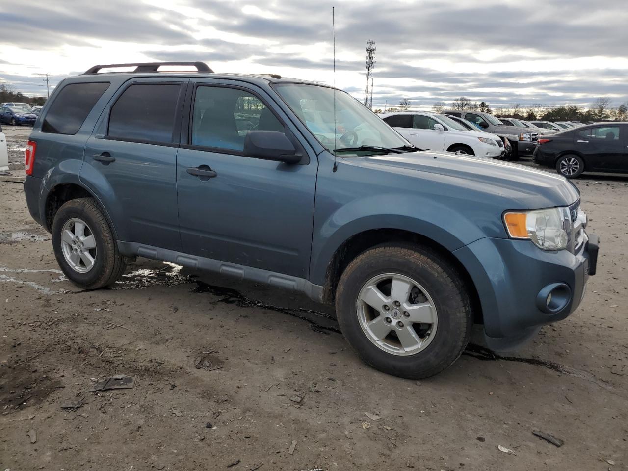2012 FORD ESCAPE XLT — VIN 1FMCU9D78CKC01887 — photo 4