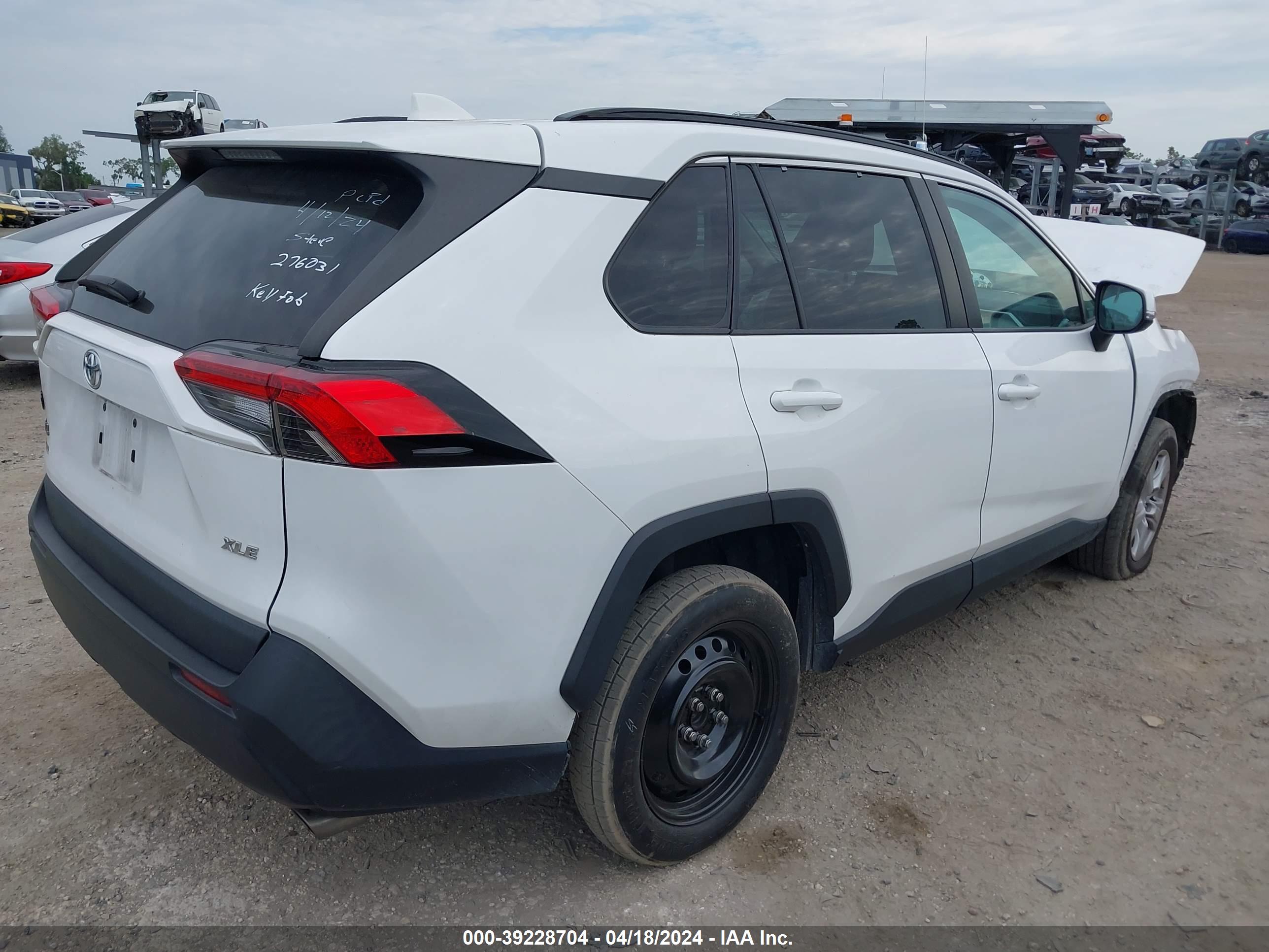 2021 TOYOTA RAV4 — VIN 2T3W1RFV5MW117959 — photo 4
