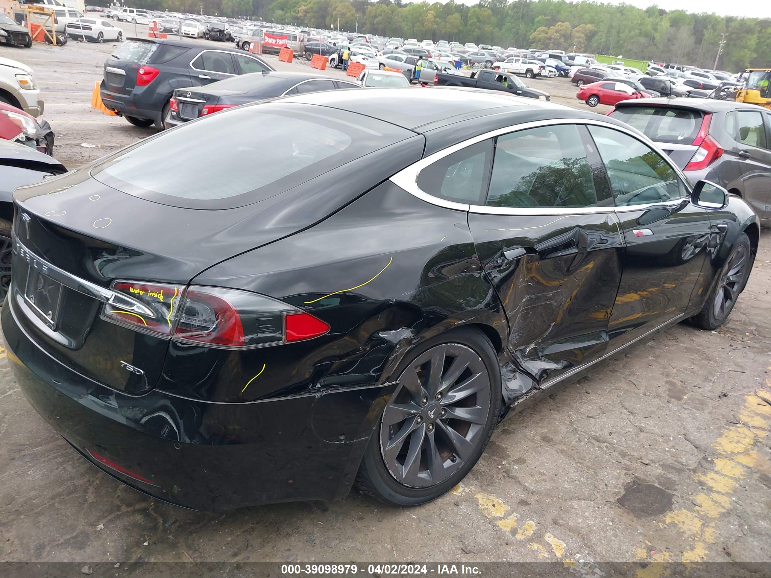 2018 TESLA MODEL S — VIN 5YJSA1E21JF276132 — photo 4