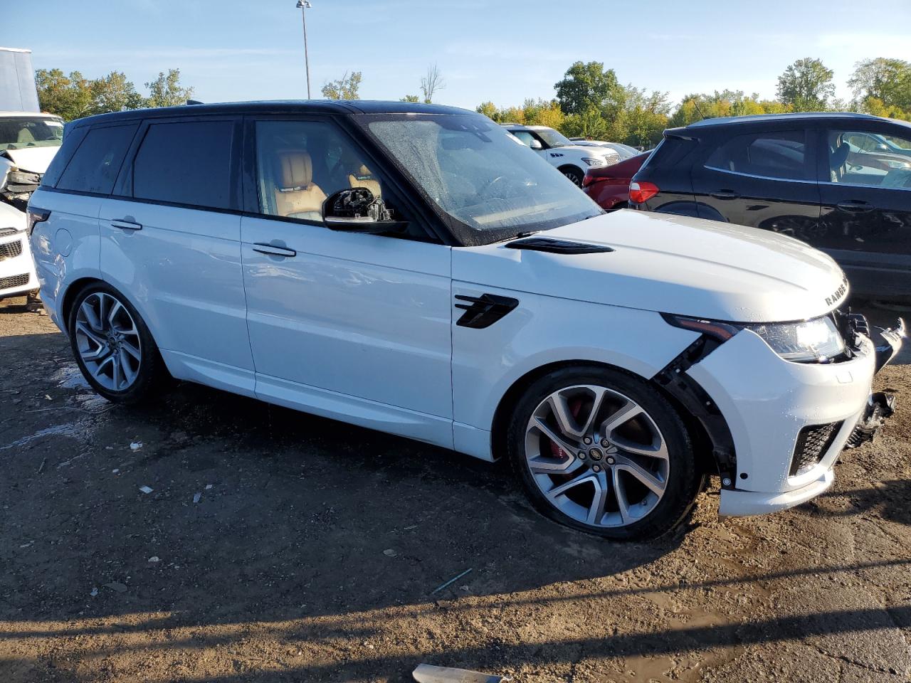 2019 LAND ROVER RANGE ROVE — VIN SALWV2SV1KA422820 — photo 4