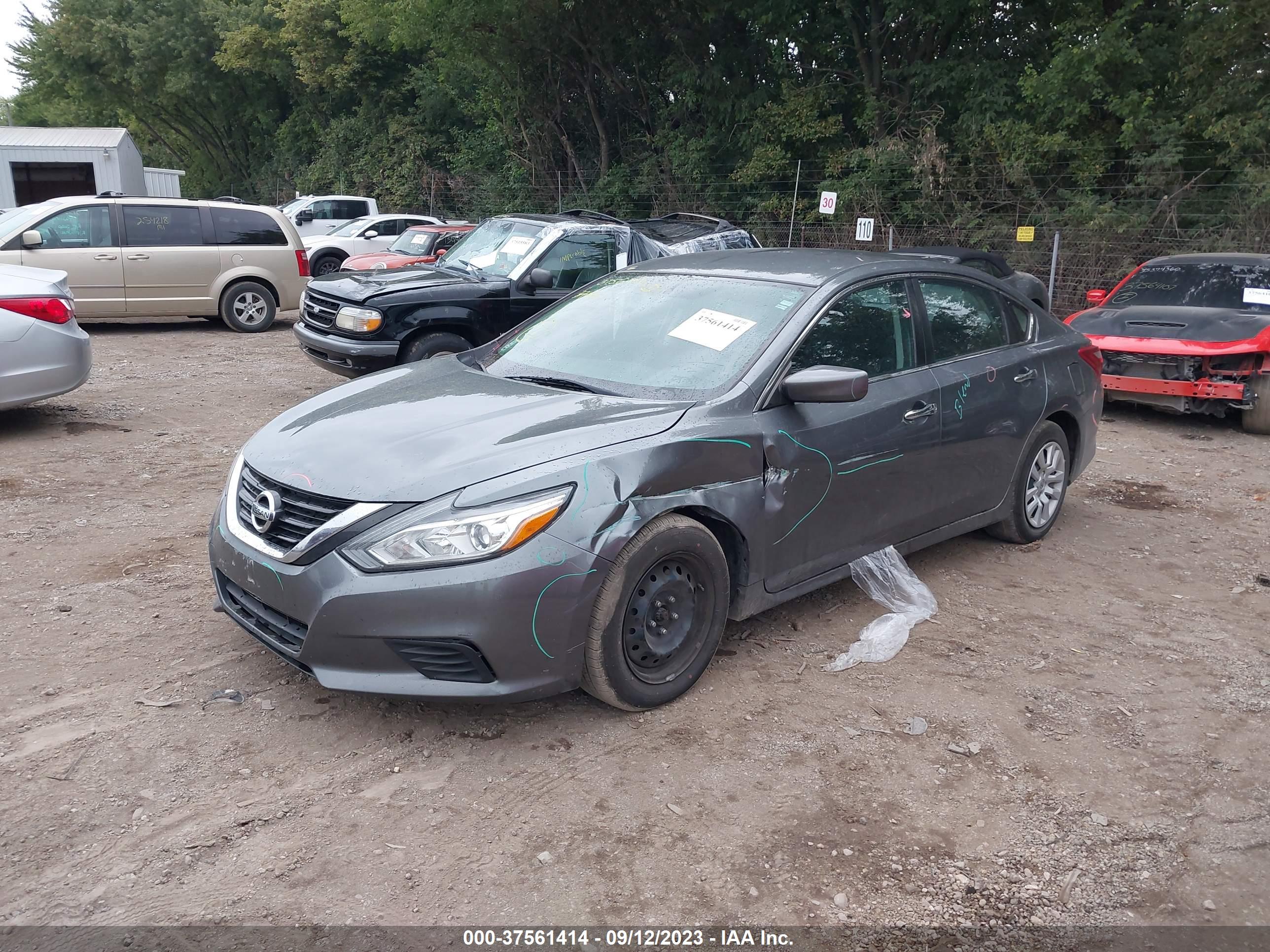 2018 NISSAN ALTIMA — VIN 1N4AL3AP6JC172483 — photo 2
