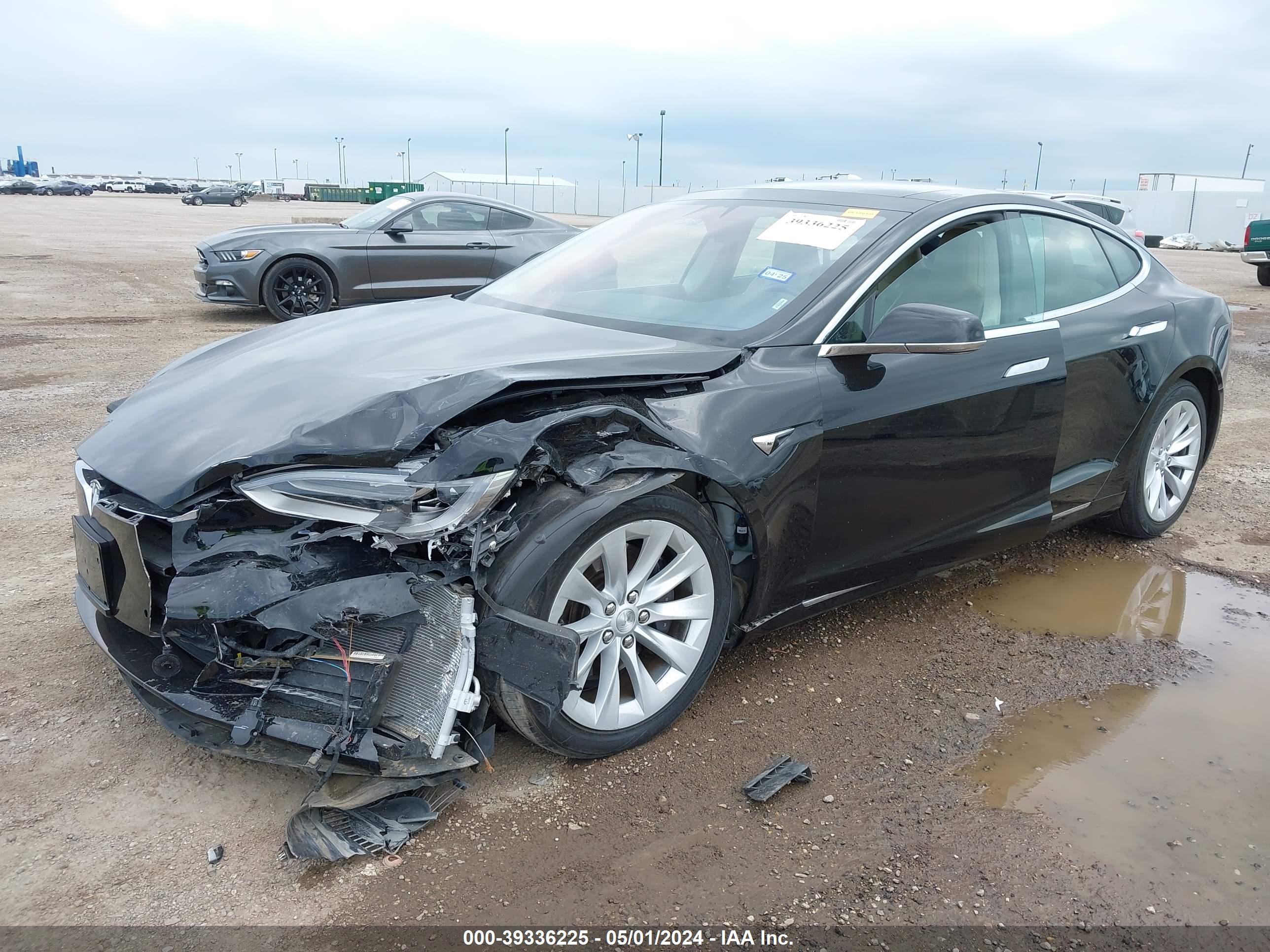 2016 TESLA MODEL S — VIN 5YJSA1E21GF169879 — photo 2