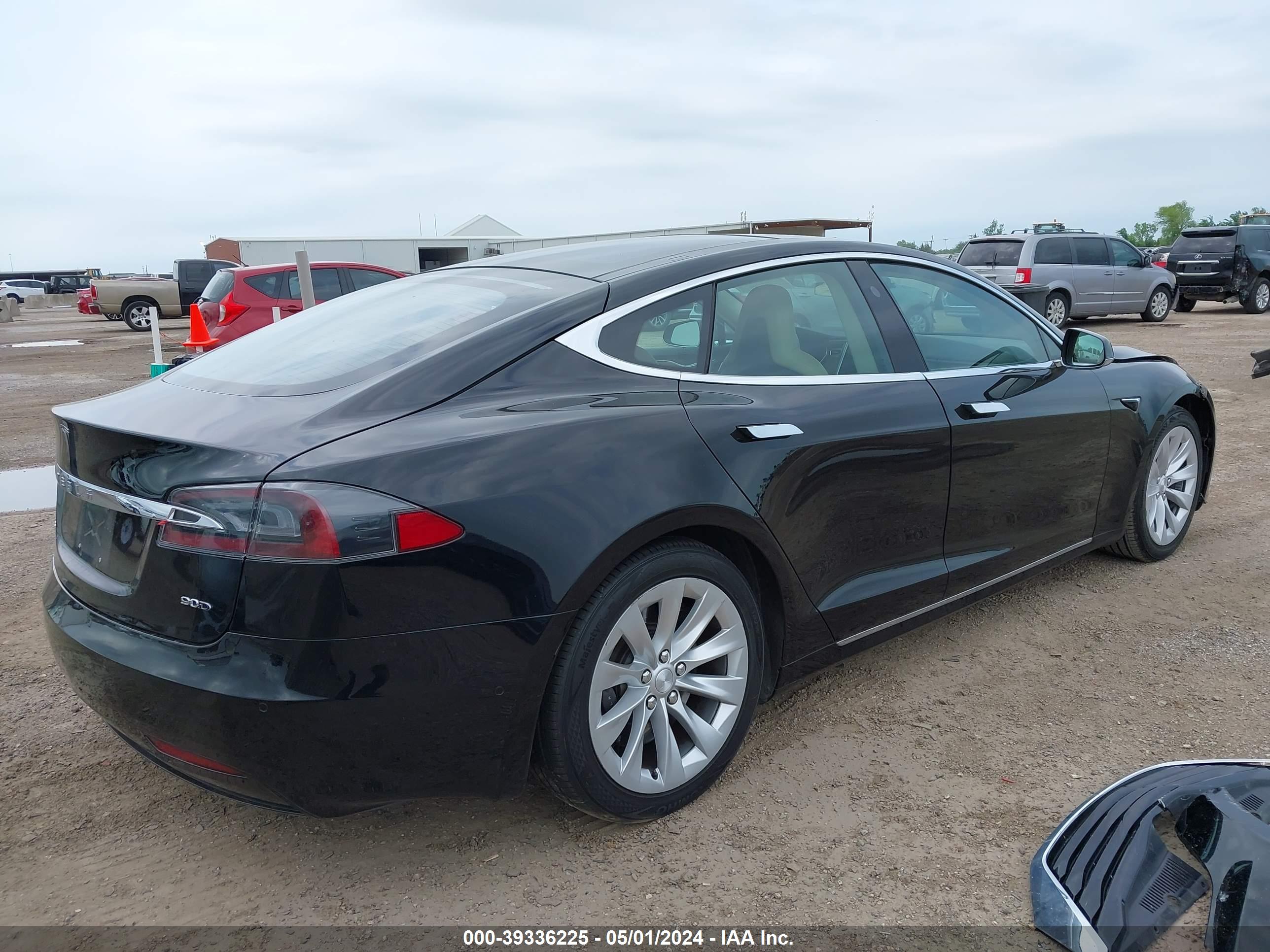 2016 TESLA MODEL S — VIN 5YJSA1E21GF169879 — photo 4