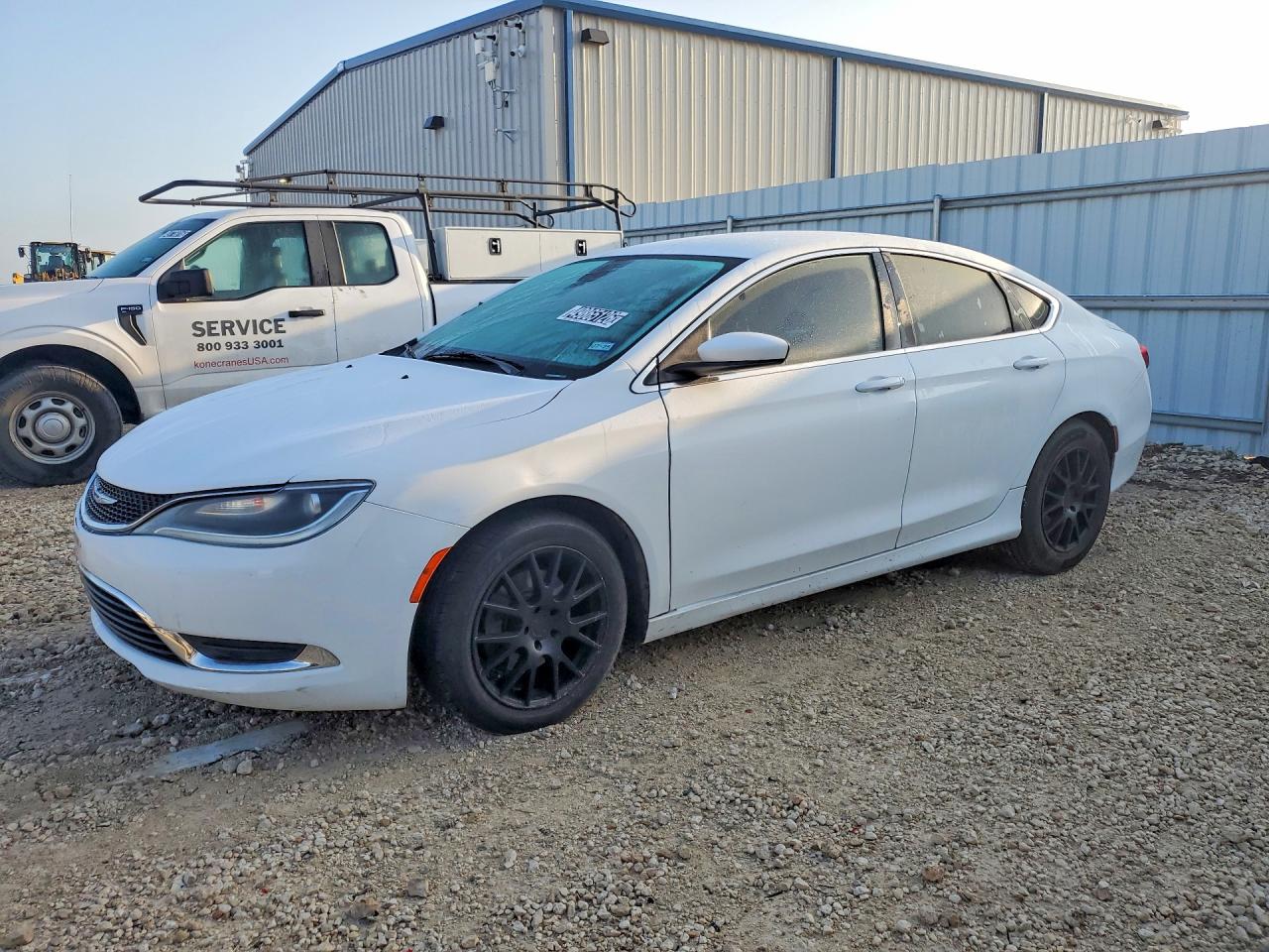 2015 CHRYSLER 200 — VIN 1C3CCCAB9FN603082 — photo 1 of 12