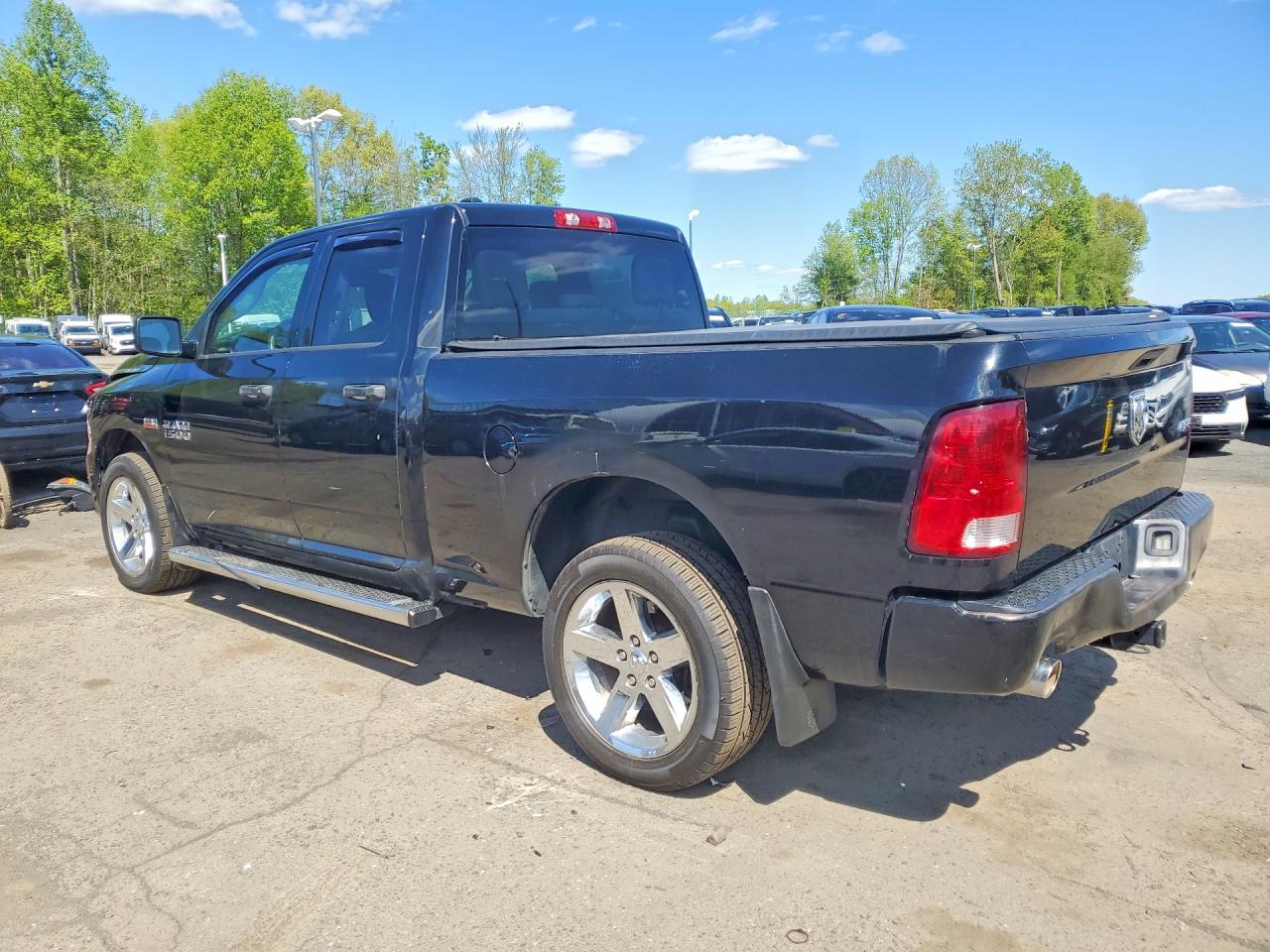 2013 RAM 1500 — VIN 1C6RR7FT2DS719971 — photo 2
