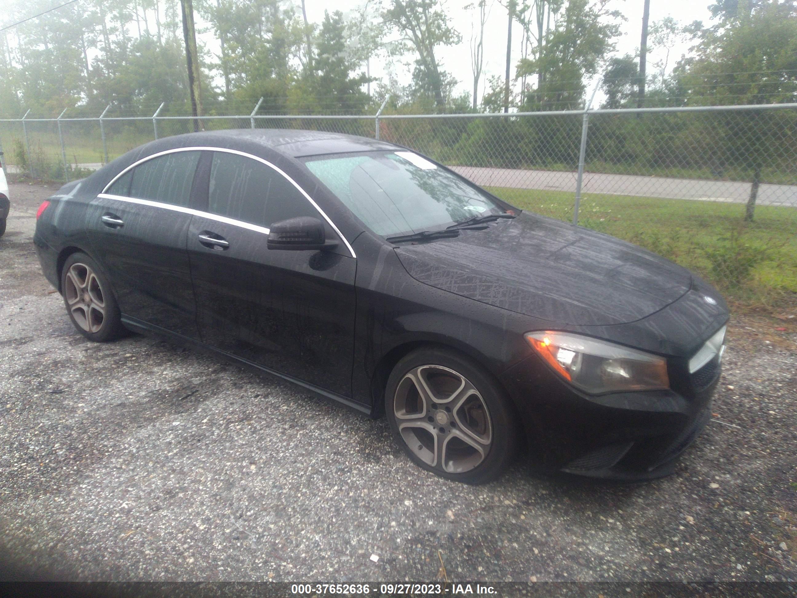 2015 MERCEDES-BENZ CLA 250 — VIN WDDSJ4EB0FN163031 — photo 1 of 16