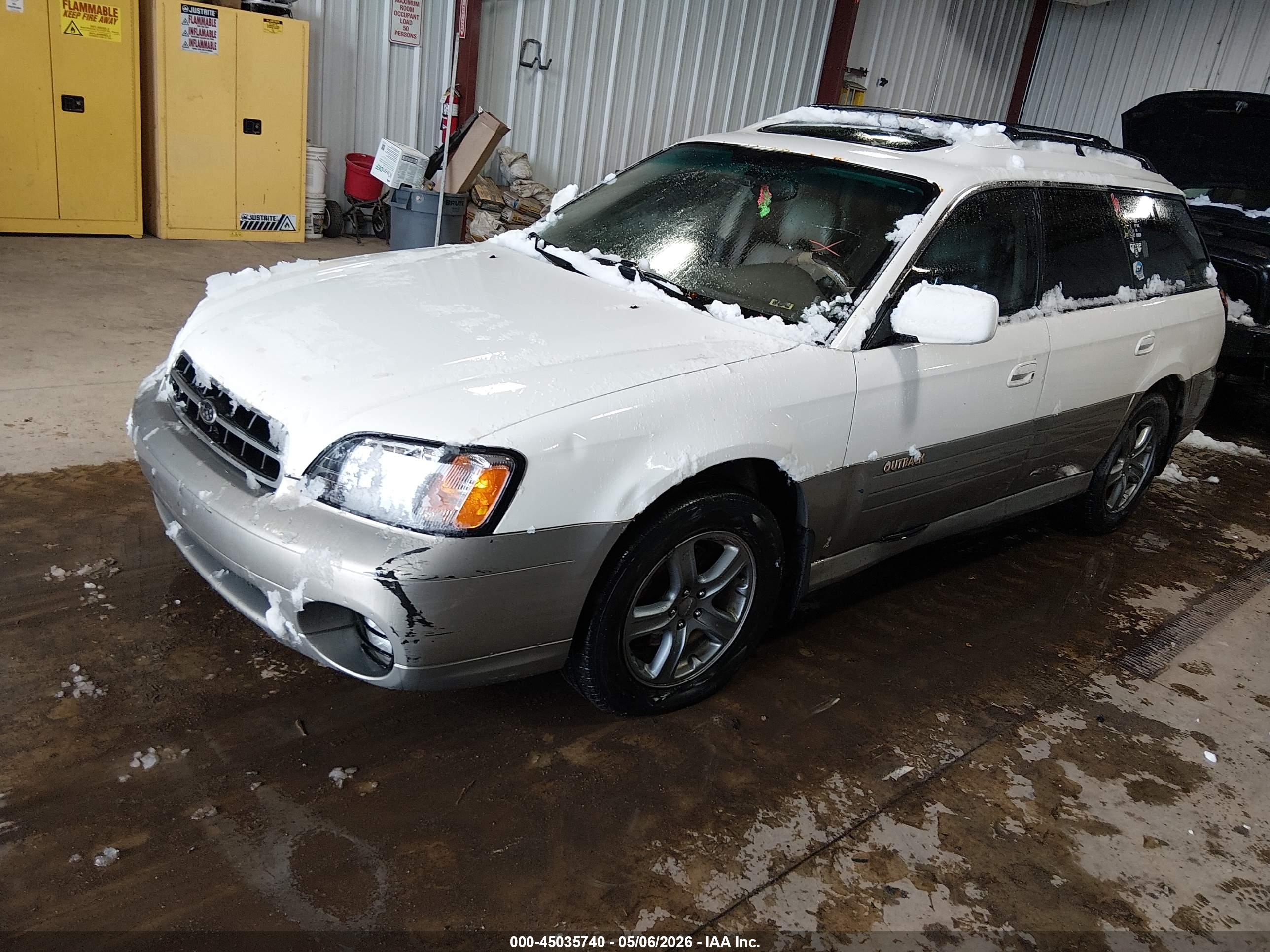 2001 SUBARU Outback — VIN 4S3BH686017667401 — photo 2