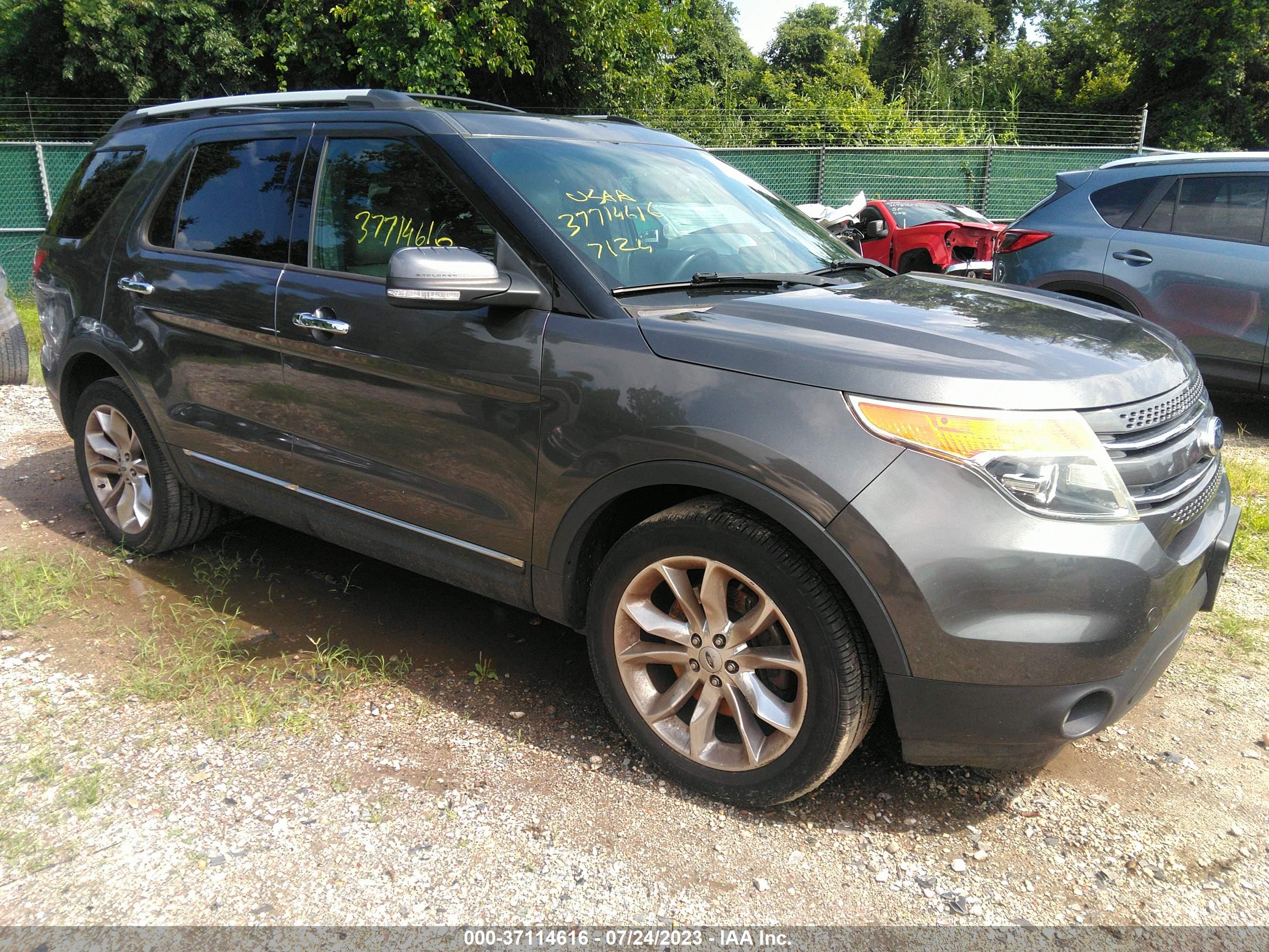 2015 FORD EXPLORER — VIN 1FM5K8F80FGA12608 — photo 1 of 11